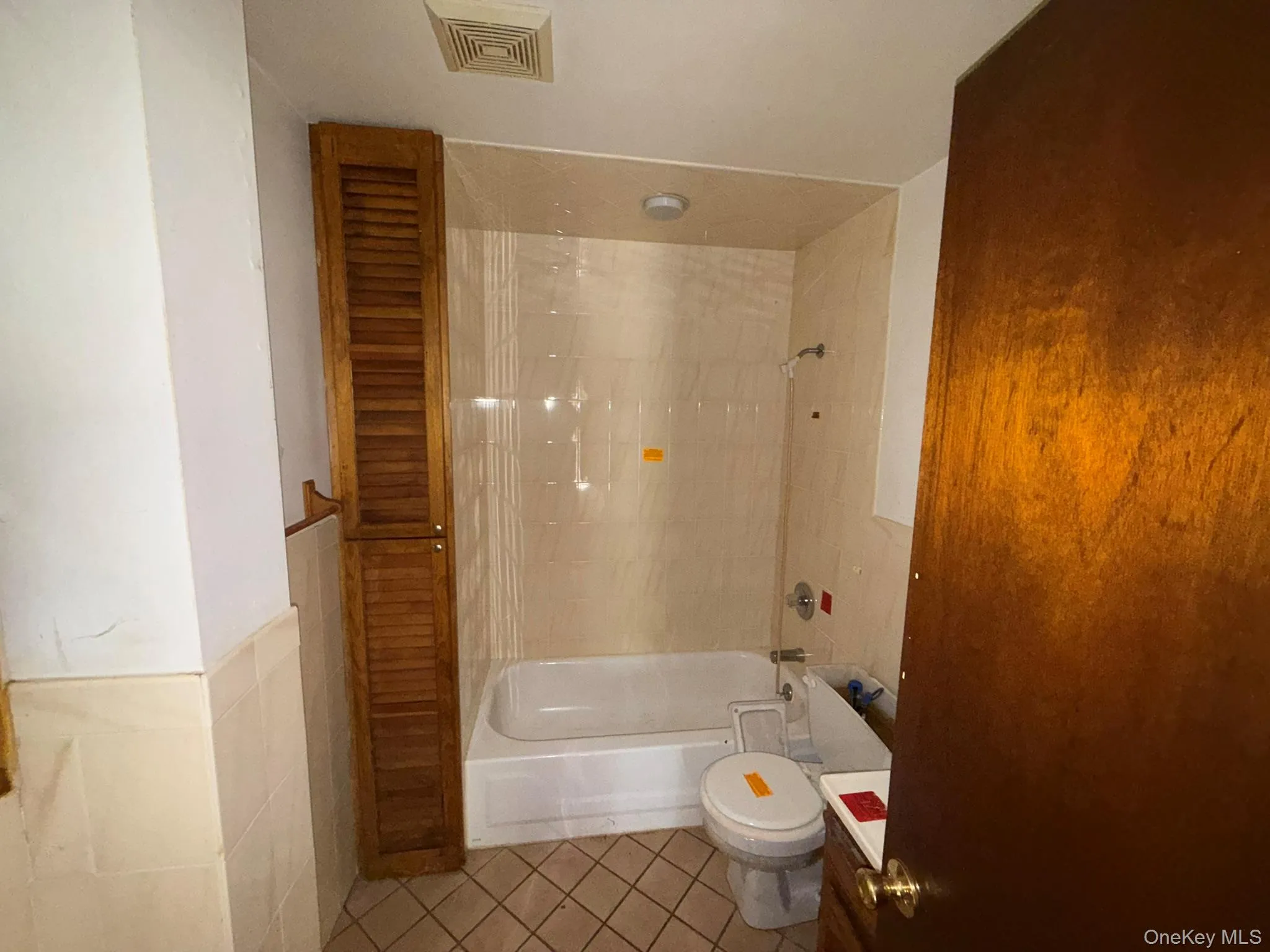 117 Clove Avenue, Haverstraw, NY, 3 Bedrooms Bedrooms, 7 Rooms Rooms,1 BathroomBathrooms,Residential,For Rent,Clove,0,1035092 117 Clove Avenue, Haverstraw, NY, 3 Bedrooms Bedrooms, 7 Rooms Rooms,1 BathroomBathrooms,Residential,For Rent,Clove,0,1035092