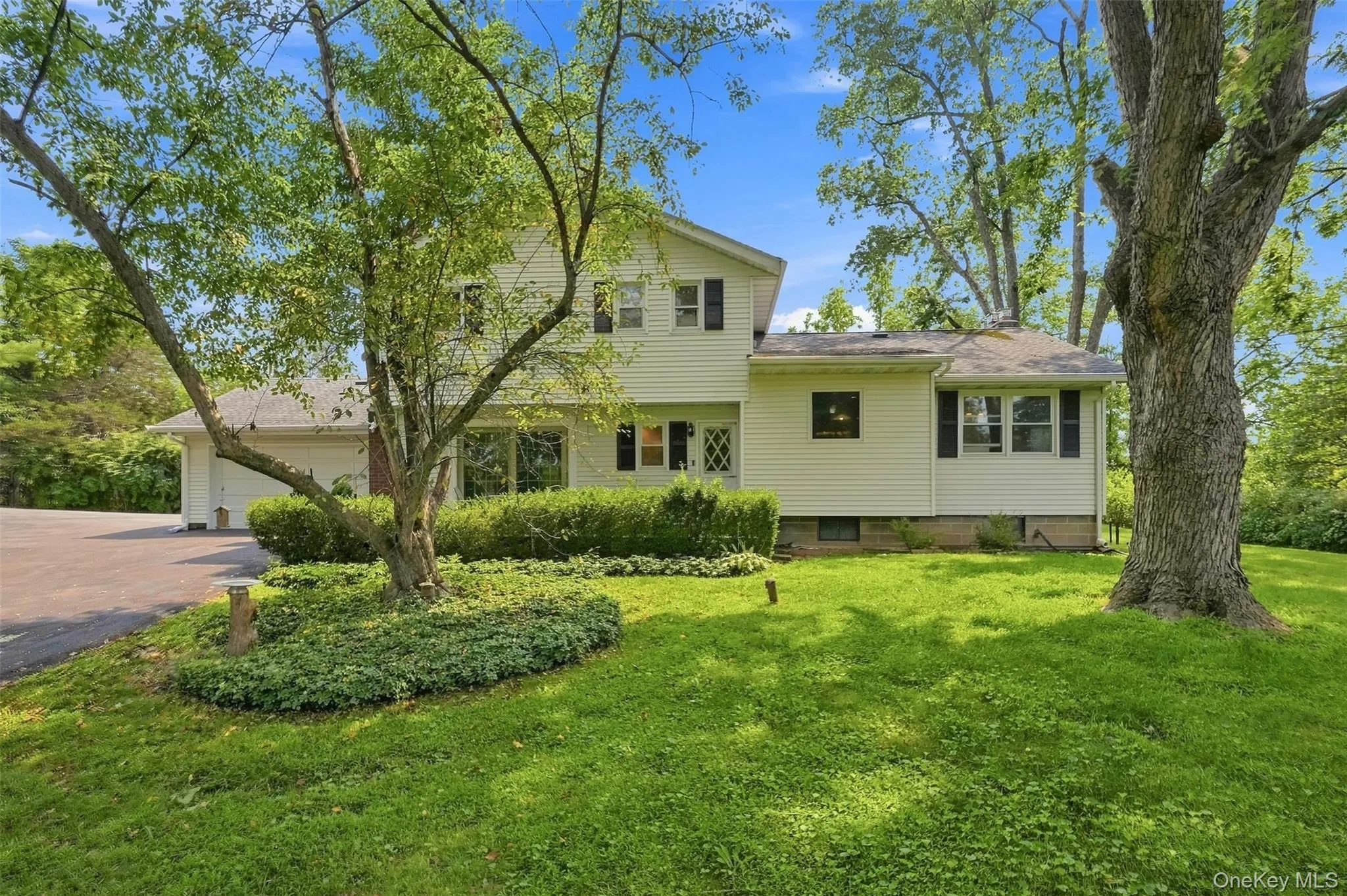 575 Lucas Avenue Extension, Hurley, NY, 4 Bedrooms Bedrooms, 8 Rooms Rooms,2 BathroomsBathrooms,Residential,For Rent,Lucas Avenue,0,1035094 575 Lucas Avenue Extension, Hurley, NY, 4 Bedrooms Bedrooms, 8 Rooms Rooms,2 BathroomsBathrooms,Residential,For Rent,Lucas Avenue,0,1035094