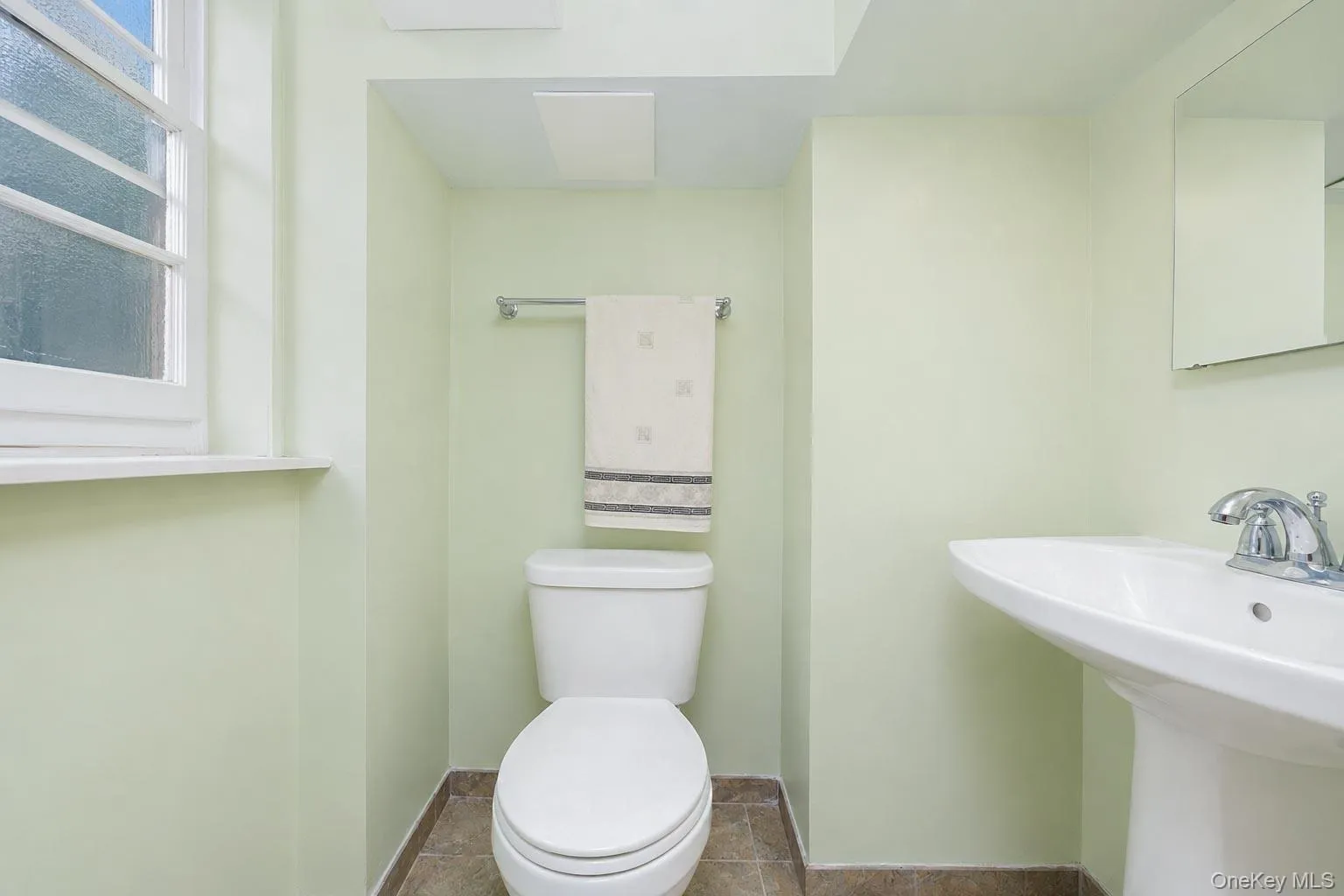 63-16 76th Street, New York, NY, 3 Bedrooms Bedrooms, 6 Rooms Rooms,1 BathroomBathrooms,Residential,For Rent,76th,0,1035097 63-16 76th Street, New York, NY, 3 Bedrooms Bedrooms, 6 Rooms Rooms,1 BathroomBathrooms,Residential,For Rent,76th,0,1035097
