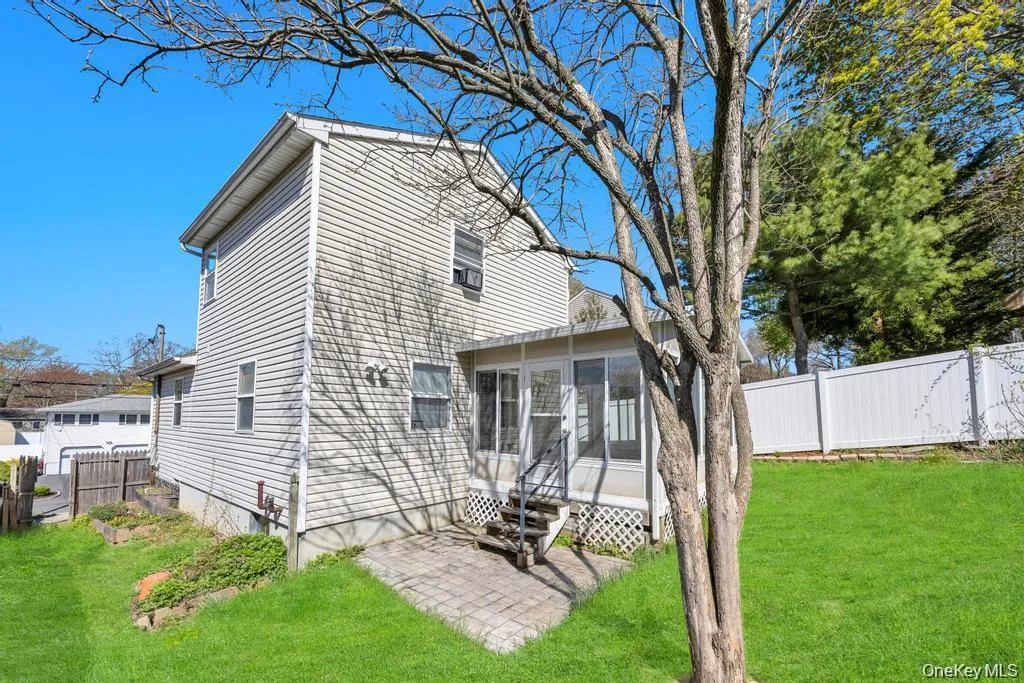 43 Comus Road, Brookhaven, NY, 3 Bedrooms Bedrooms, 5 Rooms Rooms,2 BathroomsBathrooms,Residential,For Rent,Comus,0,1035100 43 Comus Road, Brookhaven, NY, 3 Bedrooms Bedrooms, 5 Rooms Rooms,2 BathroomsBathrooms,Residential,For Rent,Comus,0,1035100