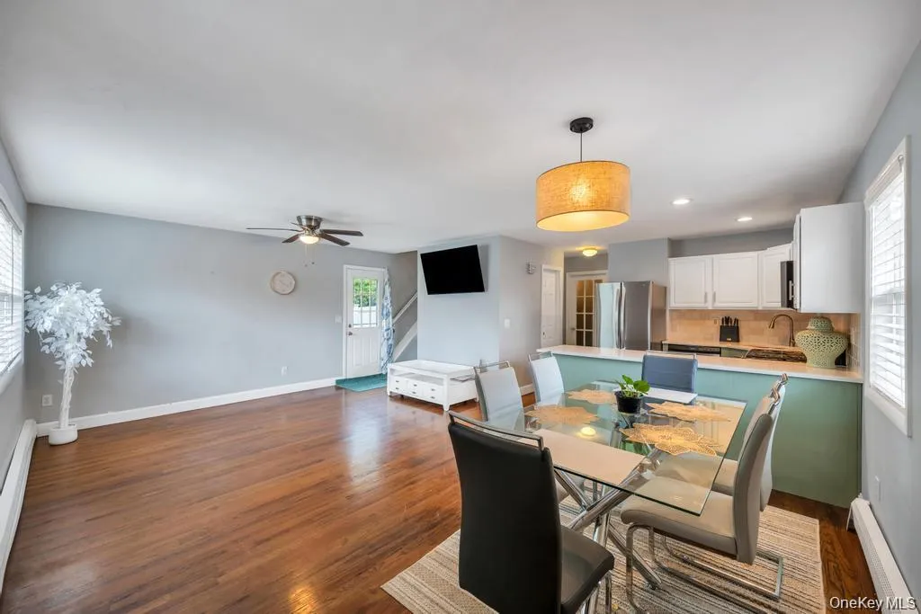 43 Comus Road, Brookhaven, NY, 3 Bedrooms Bedrooms, 5 Rooms Rooms,2 BathroomsBathrooms,Residential,For Rent,Comus,0,1035100 43 Comus Road, Brookhaven, NY, 3 Bedrooms Bedrooms, 5 Rooms Rooms,2 BathroomsBathrooms,Residential,For Rent,Comus,0,1035100
