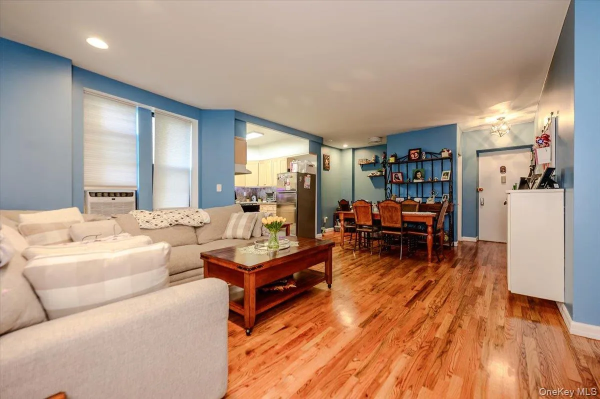 25 Broadway, Long Beach, NY, 2 Bedrooms Bedrooms, 5 Rooms Rooms,1 BathroomBathrooms,Residential,For Rent,Broadway,0,1035101 25 Broadway, Long Beach, NY, 2 Bedrooms Bedrooms, 5 Rooms Rooms,1 BathroomBathrooms,Residential,For Rent,Broadway,0,1035101