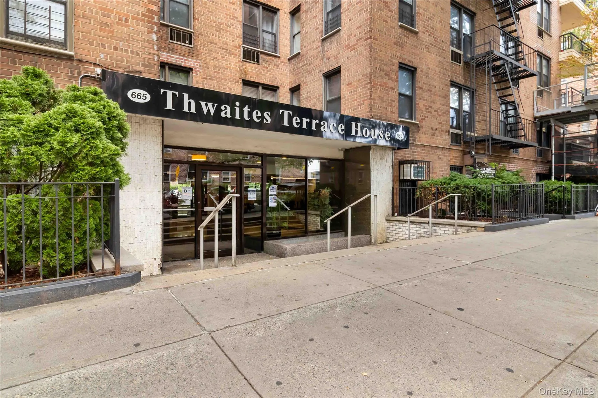 665 Thwaites Place, New York, NY, 2 Bedrooms Bedrooms, 6 Rooms Rooms,1 BathroomBathrooms,Residential,For Rent,Thwaites,0,1035102 665 Thwaites Place, New York, NY, 2 Bedrooms Bedrooms, 6 Rooms Rooms,1 BathroomBathrooms,Residential,For Rent,Thwaites,0,1035102