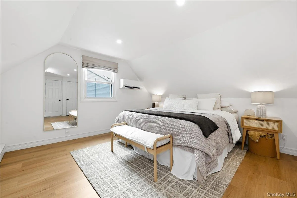 4064 Robert Place, Oyster Bay, NY, 4 Bedrooms Bedrooms, 8 Rooms Rooms,2 BathroomsBathrooms,Residential,For Rent,Robert,0,1035115 4064 Robert Place, Oyster Bay, NY, 4 Bedrooms Bedrooms, 8 Rooms Rooms,2 BathroomsBathrooms,Residential,For Rent,Robert,0,1035115
