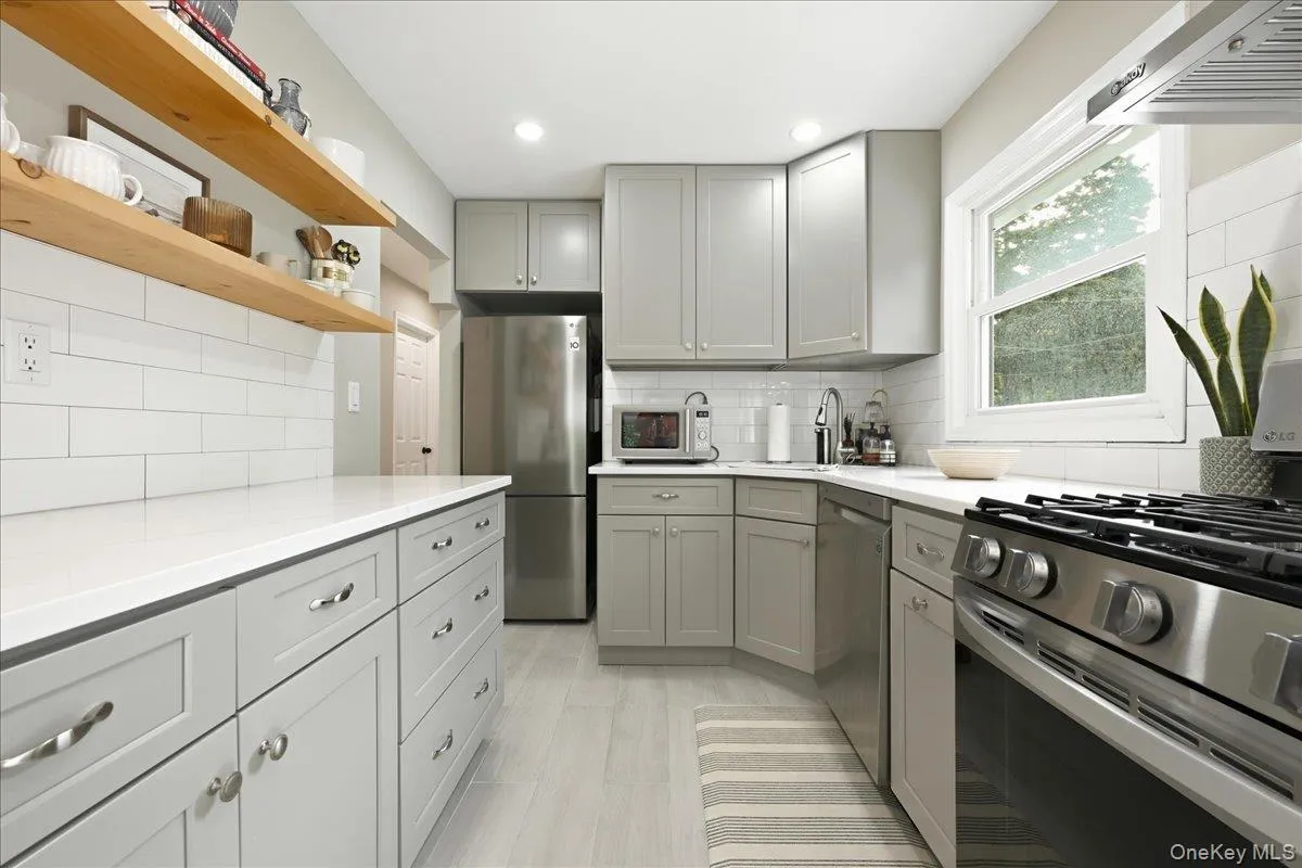 4064 Robert Place, Oyster Bay, NY, 4 Bedrooms Bedrooms, 8 Rooms Rooms,2 BathroomsBathrooms,Residential,For Rent,Robert,0,1035115 4064 Robert Place, Oyster Bay, NY, 4 Bedrooms Bedrooms, 8 Rooms Rooms,2 BathroomsBathrooms,Residential,For Rent,Robert,0,1035115