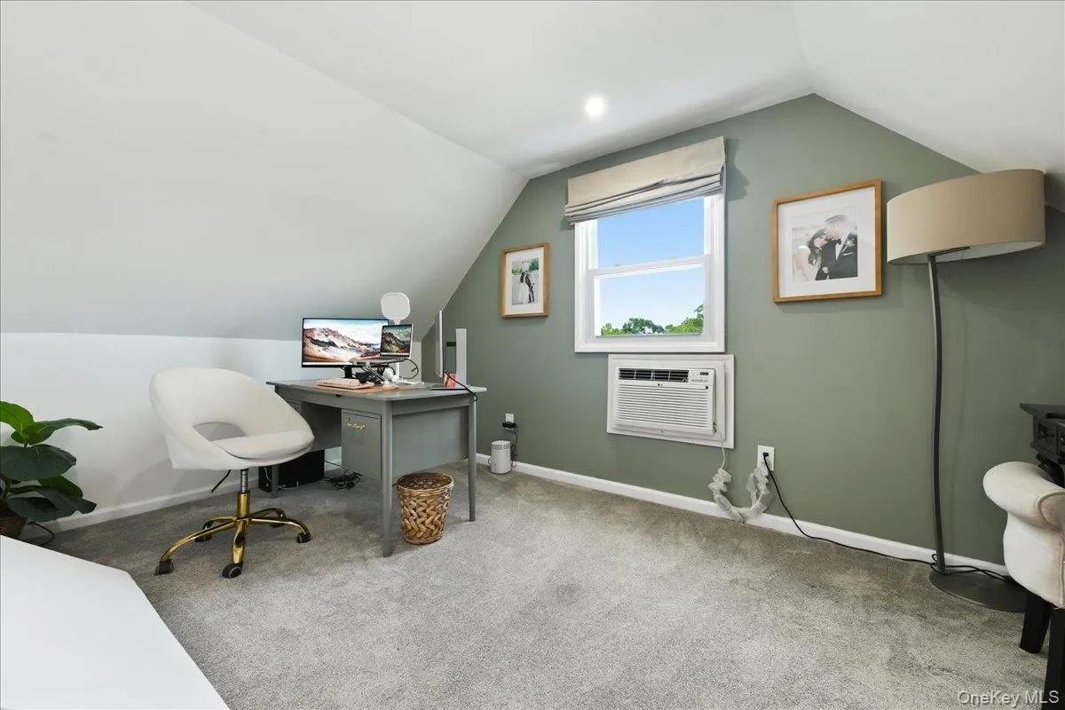 4064 Robert Place, Oyster Bay, NY, 4 Bedrooms Bedrooms, 8 Rooms Rooms,2 BathroomsBathrooms,Residential,For Rent,Robert,0,1035115 4064 Robert Place, Oyster Bay, NY, 4 Bedrooms Bedrooms, 8 Rooms Rooms,2 BathroomsBathrooms,Residential,For Rent,Robert,0,1035115