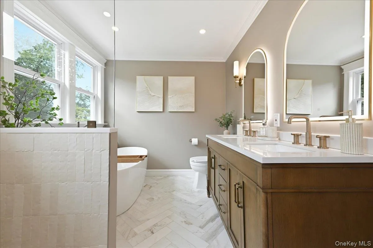 4064 Robert Place, Oyster Bay, NY, 4 Bedrooms Bedrooms, 8 Rooms Rooms,2 BathroomsBathrooms,Residential,For Rent,Robert,0,1035115 4064 Robert Place, Oyster Bay, NY, 4 Bedrooms Bedrooms, 8 Rooms Rooms,2 BathroomsBathrooms,Residential,For Rent,Robert,0,1035115
