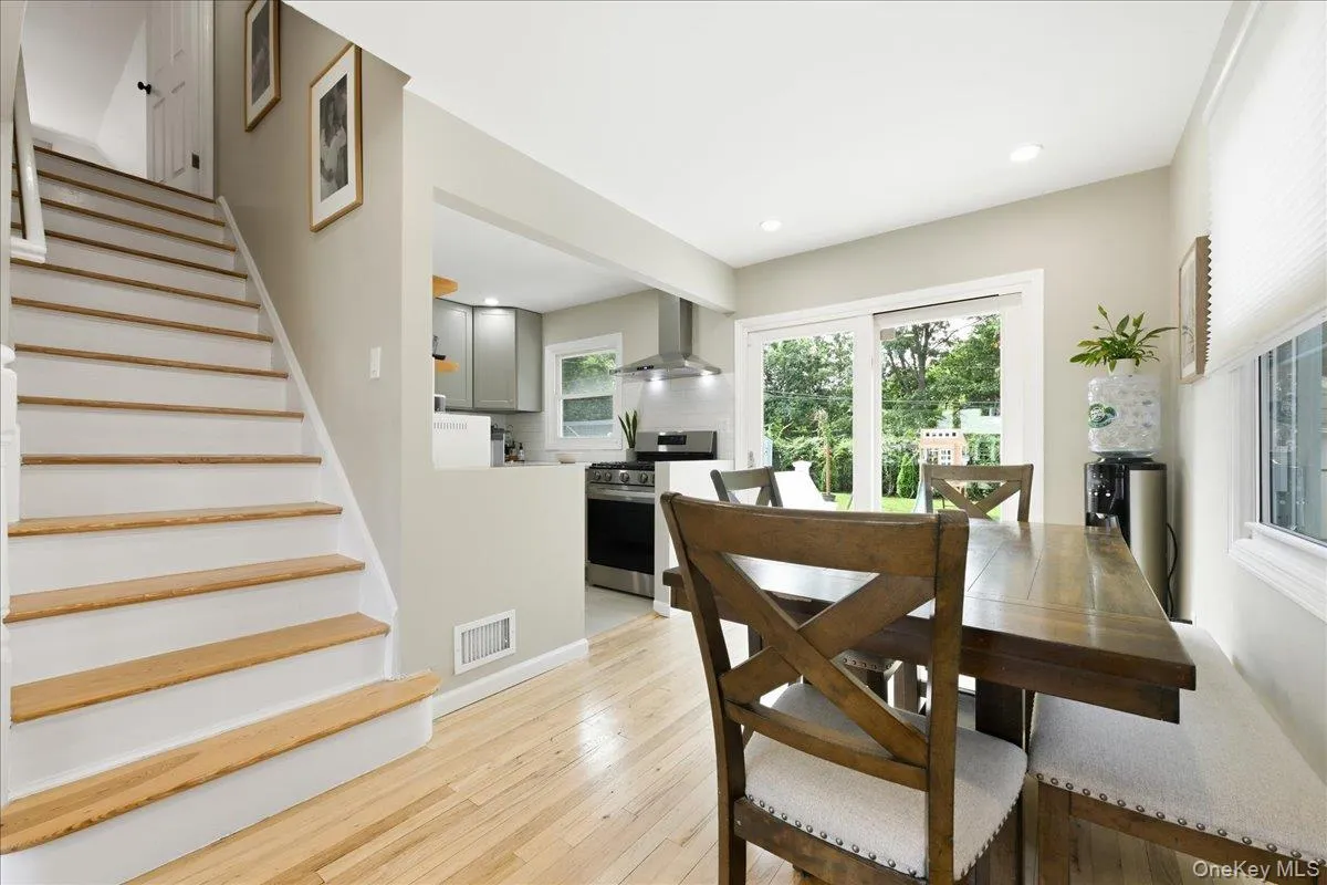 4064 Robert Place, Oyster Bay, NY, 4 Bedrooms Bedrooms, 8 Rooms Rooms,2 BathroomsBathrooms,Residential,For Rent,Robert,0,1035115 4064 Robert Place, Oyster Bay, NY, 4 Bedrooms Bedrooms, 8 Rooms Rooms,2 BathroomsBathrooms,Residential,For Rent,Robert,0,1035115