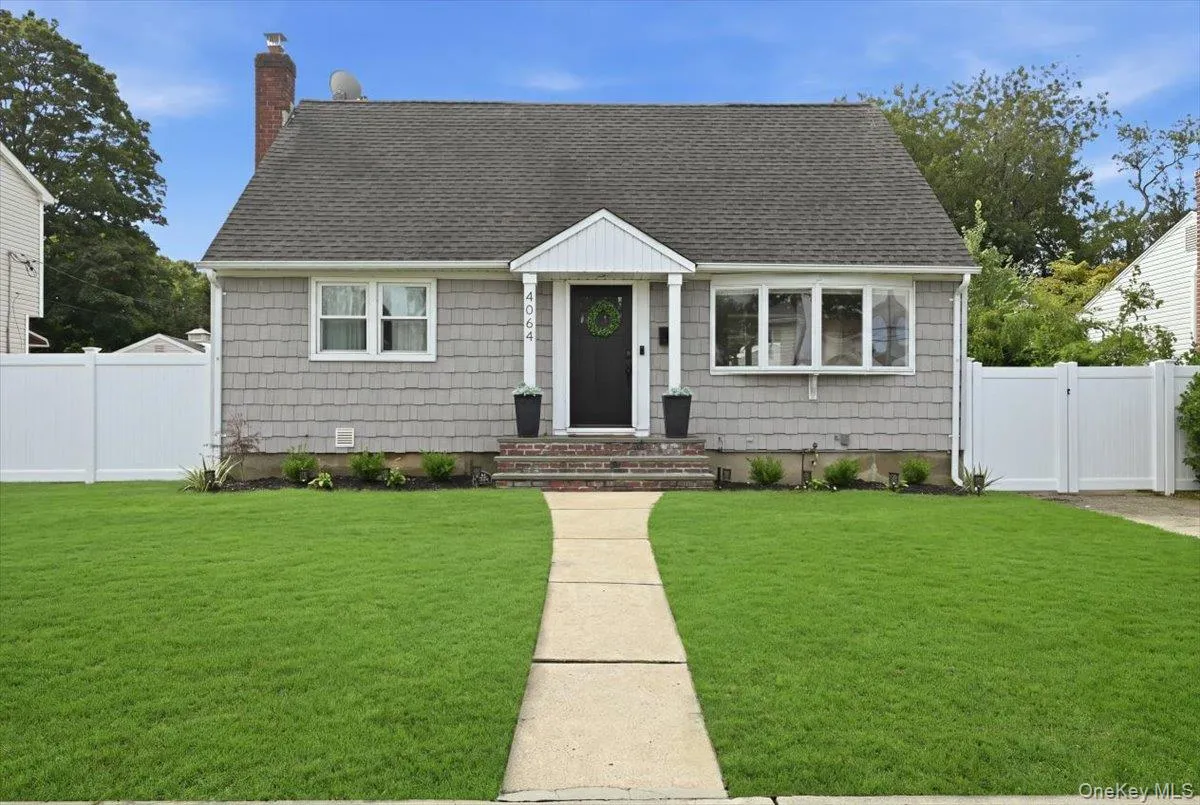 4064 Robert Place, Oyster Bay, NY, 4 Bedrooms Bedrooms, 8 Rooms Rooms,2 BathroomsBathrooms,Residential,For Rent,Robert,0,1035115 4064 Robert Place, Oyster Bay, NY, 4 Bedrooms Bedrooms, 8 Rooms Rooms,2 BathroomsBathrooms,Residential,For Rent,Robert,0,1035115