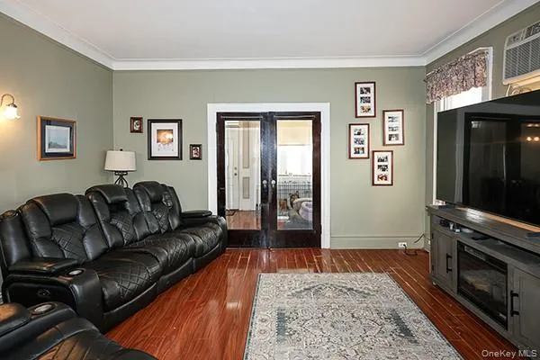 7333 71st Place, New York, NY, 3 Bedrooms Bedrooms, 6 Rooms Rooms,1 BathroomBathrooms,Residential,For Rent,71st,0,1035116 7333 71st Place, New York, NY, 3 Bedrooms Bedrooms, 6 Rooms Rooms,1 BathroomBathrooms,Residential,For Rent,71st,0,1035116