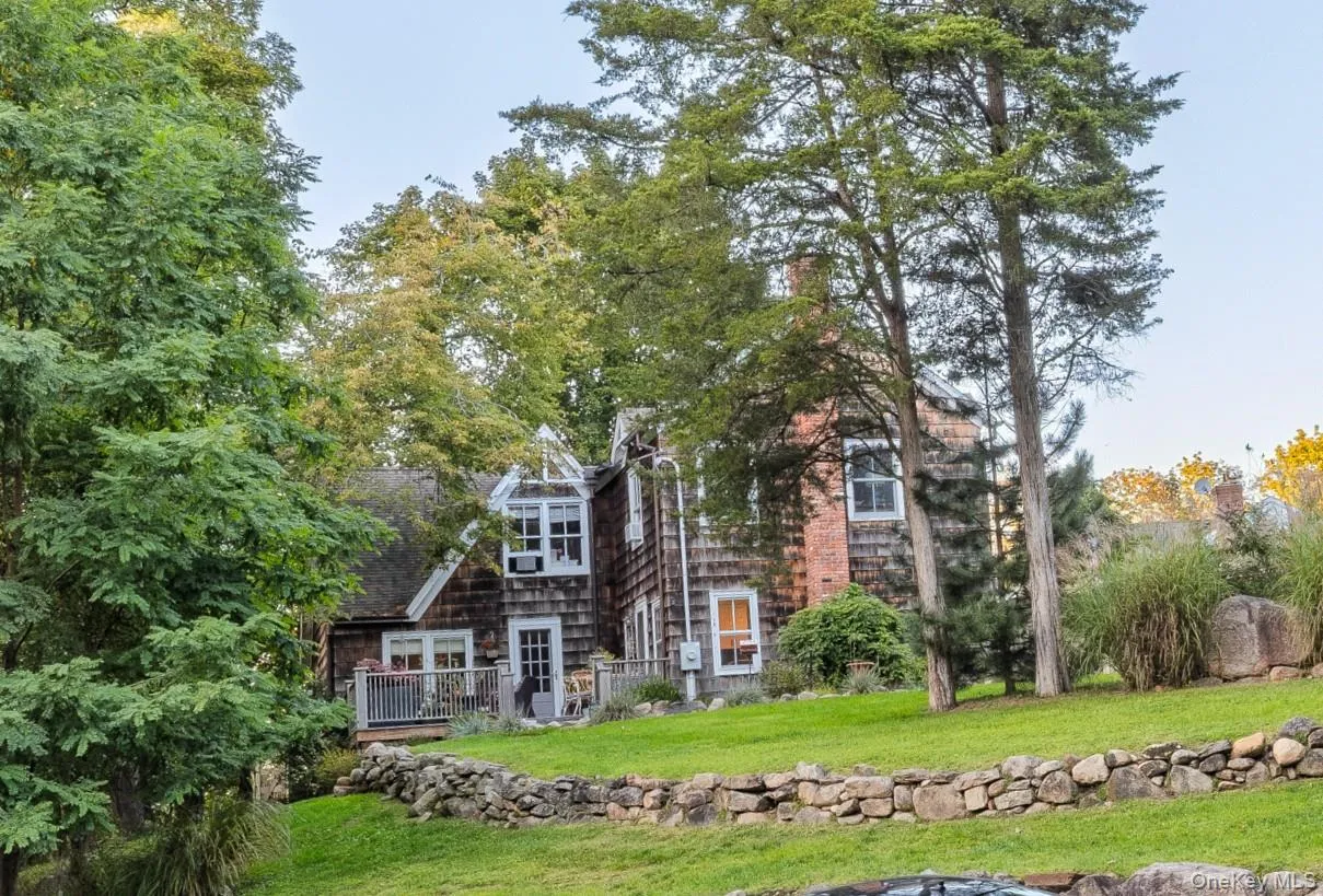 145 Shore Road, Brookhaven, NY, 4 Bedrooms Bedrooms, 9 Rooms Rooms,2 BathroomsBathrooms,Residential,For Rent,Shore,0,1035117 145 Shore Road, Brookhaven, NY, 4 Bedrooms Bedrooms, 9 Rooms Rooms,2 BathroomsBathrooms,Residential,For Rent,Shore,0,1035117