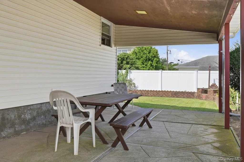 173 12th Street, Oyster Bay, NY, 3 Bedrooms Bedrooms, 7 Rooms Rooms,1 BathroomBathrooms,Residential,For Rent,12th,0,1035118 173 12th Street, Oyster Bay, NY, 3 Bedrooms Bedrooms, 7 Rooms Rooms,1 BathroomBathrooms,Residential,For Rent,12th,0,1035118