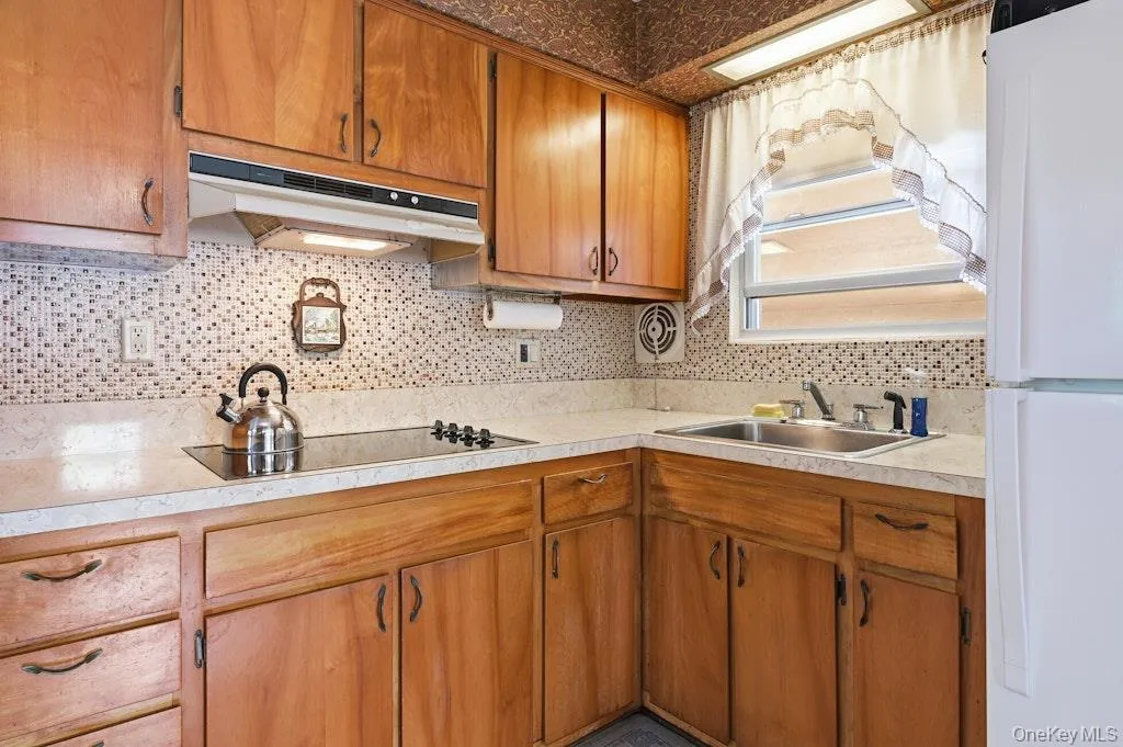 173 12th Street, Oyster Bay, NY, 3 Bedrooms Bedrooms, 7 Rooms Rooms,1 BathroomBathrooms,Residential,For Rent,12th,0,1035118 173 12th Street, Oyster Bay, NY, 3 Bedrooms Bedrooms, 7 Rooms Rooms,1 BathroomBathrooms,Residential,For Rent,12th,0,1035118