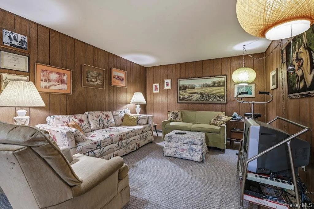 173 12th Street, Oyster Bay, NY, 3 Bedrooms Bedrooms, 7 Rooms Rooms,1 BathroomBathrooms,Residential,For Rent,12th,0,1035118 173 12th Street, Oyster Bay, NY, 3 Bedrooms Bedrooms, 7 Rooms Rooms,1 BathroomBathrooms,Residential,For Rent,12th,0,1035118