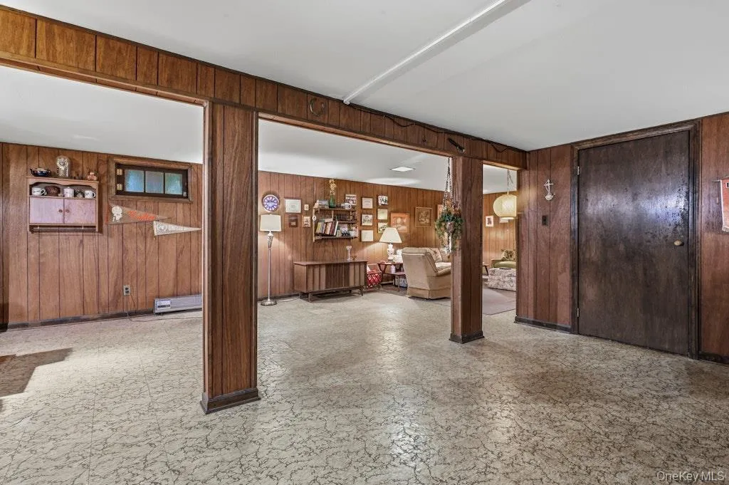173 12th Street, Oyster Bay, NY, 3 Bedrooms Bedrooms, 7 Rooms Rooms,1 BathroomBathrooms,Residential,For Rent,12th,0,1035118 173 12th Street, Oyster Bay, NY, 3 Bedrooms Bedrooms, 7 Rooms Rooms,1 BathroomBathrooms,Residential,For Rent,12th,0,1035118