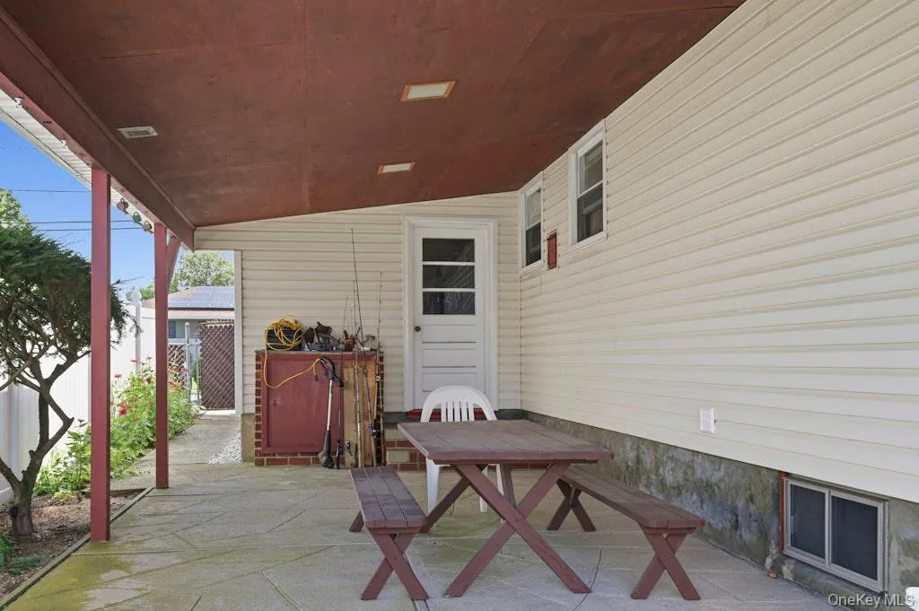 173 12th Street, Oyster Bay, NY, 3 Bedrooms Bedrooms, 7 Rooms Rooms,1 BathroomBathrooms,Residential,For Rent,12th,0,1035118 173 12th Street, Oyster Bay, NY, 3 Bedrooms Bedrooms, 7 Rooms Rooms,1 BathroomBathrooms,Residential,For Rent,12th,0,1035118