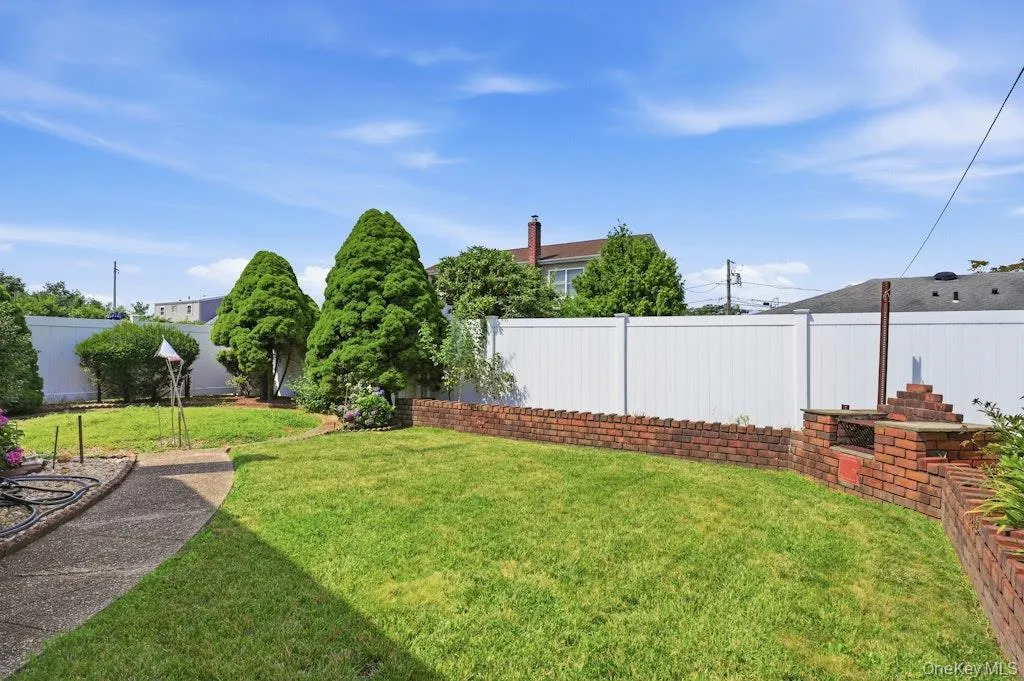 173 12th Street, Oyster Bay, NY, 3 Bedrooms Bedrooms, 7 Rooms Rooms,1 BathroomBathrooms,Residential,For Rent,12th,0,1035118 173 12th Street, Oyster Bay, NY, 3 Bedrooms Bedrooms, 7 Rooms Rooms,1 BathroomBathrooms,Residential,For Rent,12th,0,1035118