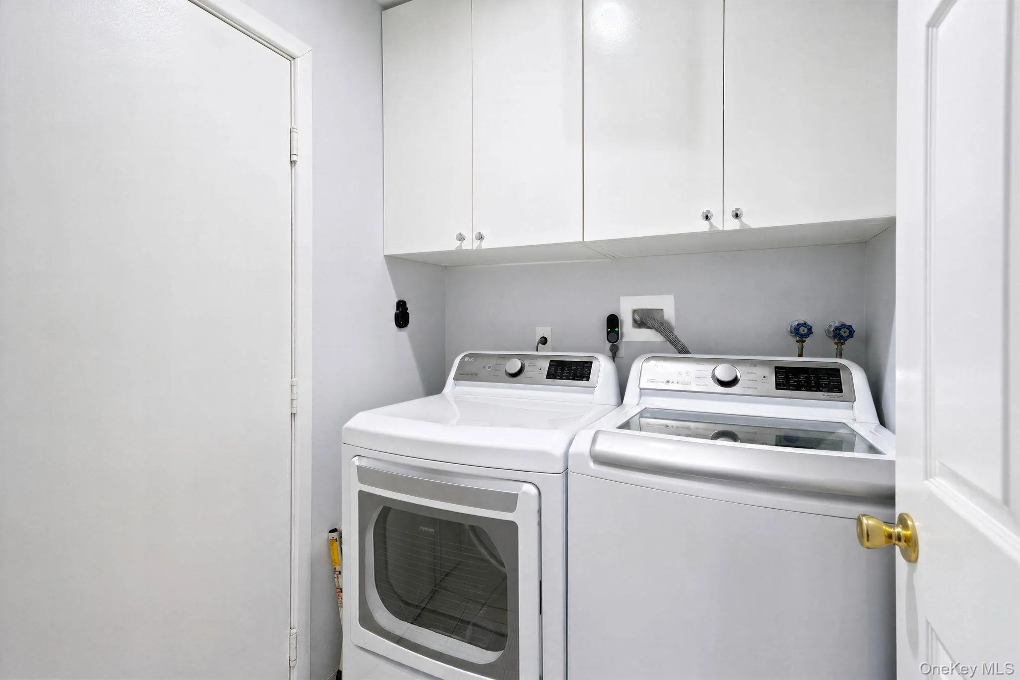 318 Erik Drive, Brookhaven, NY, 3 Bedrooms Bedrooms, 7 Rooms Rooms,2 BathroomsBathrooms,Residential,For Rent,Erik,0,1035125 318 Erik Drive, Brookhaven, NY, 3 Bedrooms Bedrooms, 7 Rooms Rooms,2 BathroomsBathrooms,Residential,For Rent,Erik,0,1035125