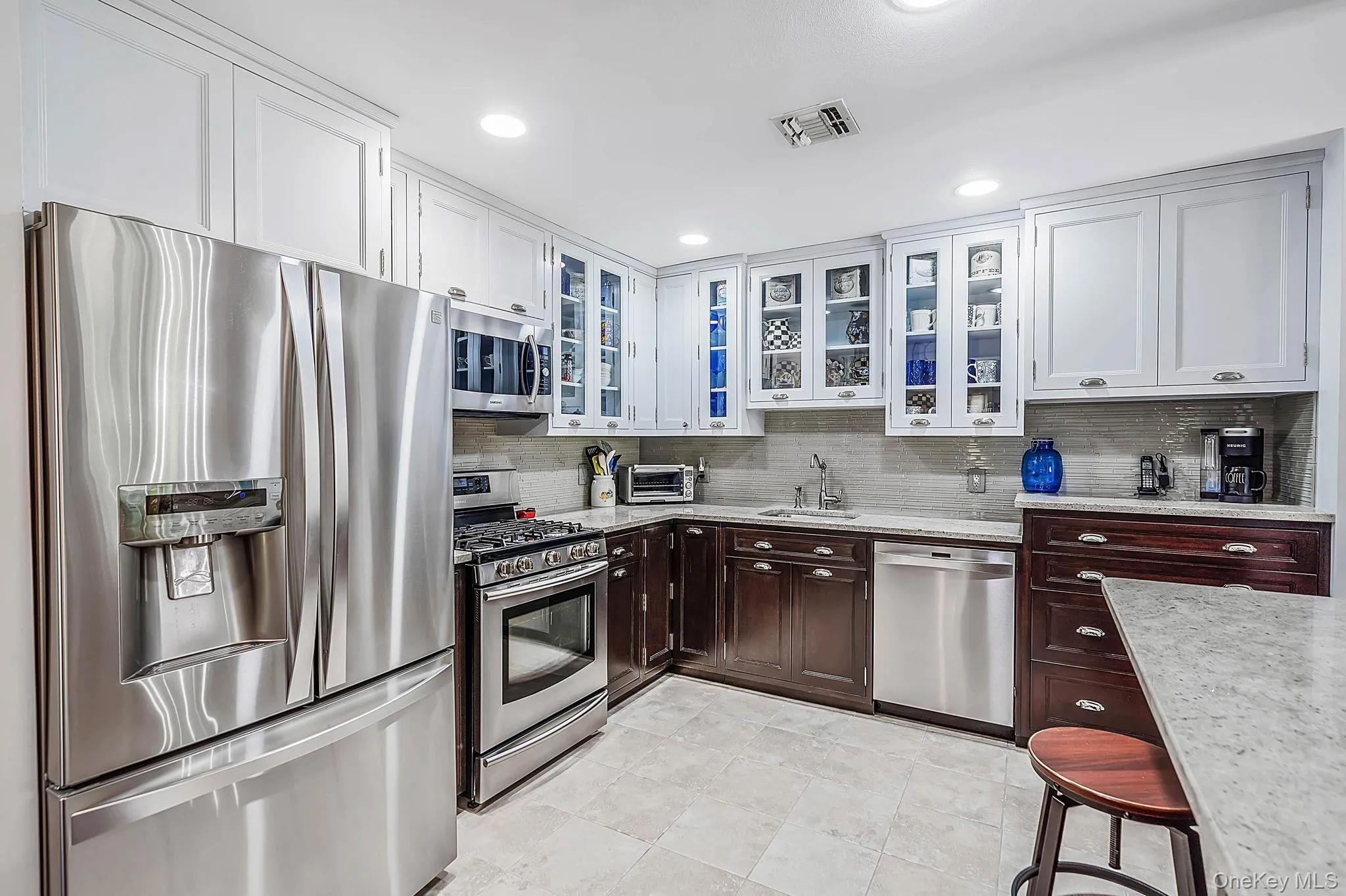 318 Erik Drive, Brookhaven, NY, 3 Bedrooms Bedrooms, 7 Rooms Rooms,2 BathroomsBathrooms,Residential,For Rent,Erik,0,1035125 318 Erik Drive, Brookhaven, NY, 3 Bedrooms Bedrooms, 7 Rooms Rooms,2 BathroomsBathrooms,Residential,For Rent,Erik,0,1035125