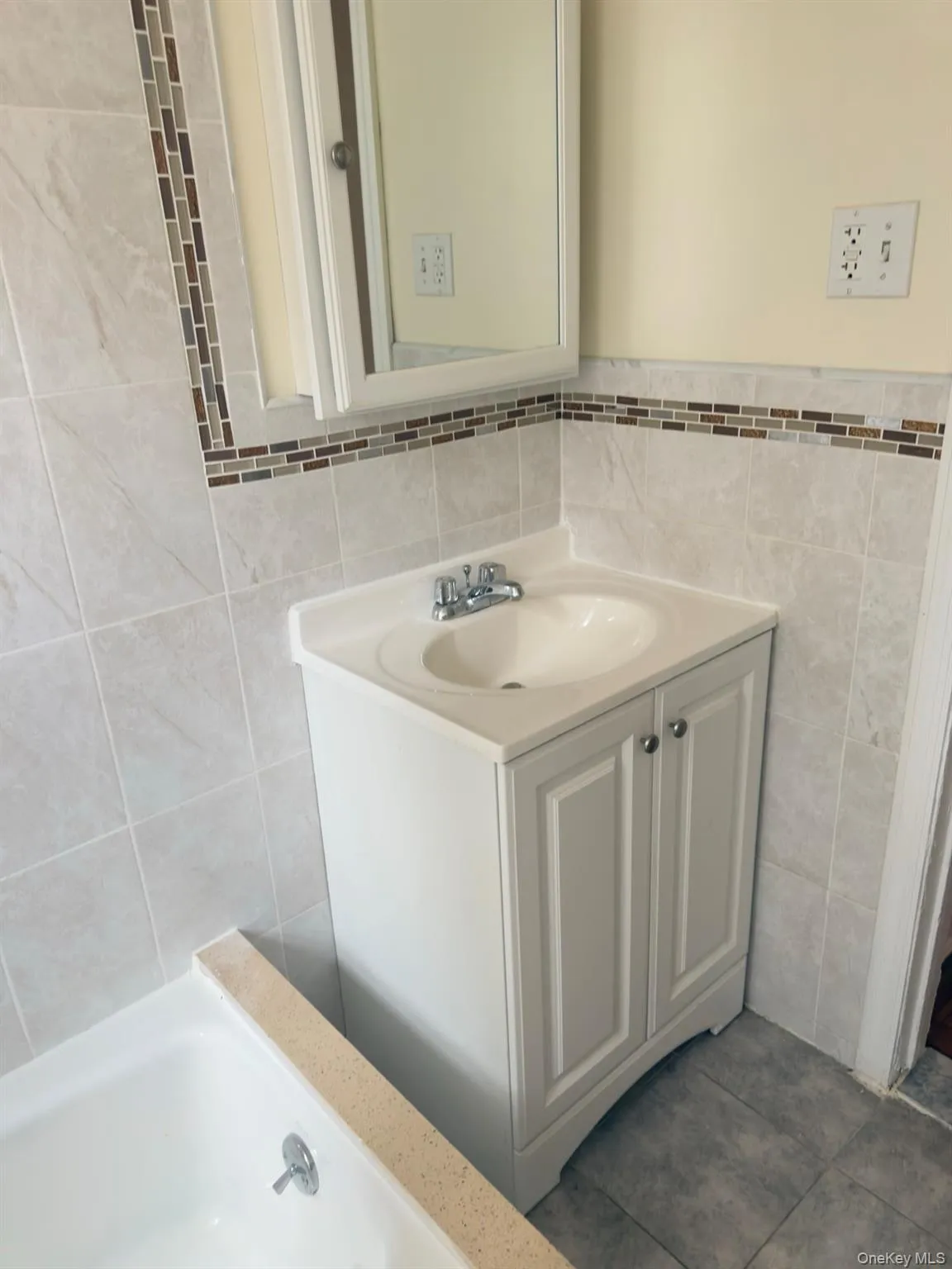 144-44 Sanford Ave, New York, NY, 1 Bedroom Bedrooms, 3 Rooms Rooms,1 BathroomBathrooms,Residential Lease,For Rent,Sanford Ave,0,1035126 144-44 Sanford Ave, New York, NY, 1 Bedroom Bedrooms, 3 Rooms Rooms,1 BathroomBathrooms,Residential Lease,For Rent,Sanford Ave,0,1035126
