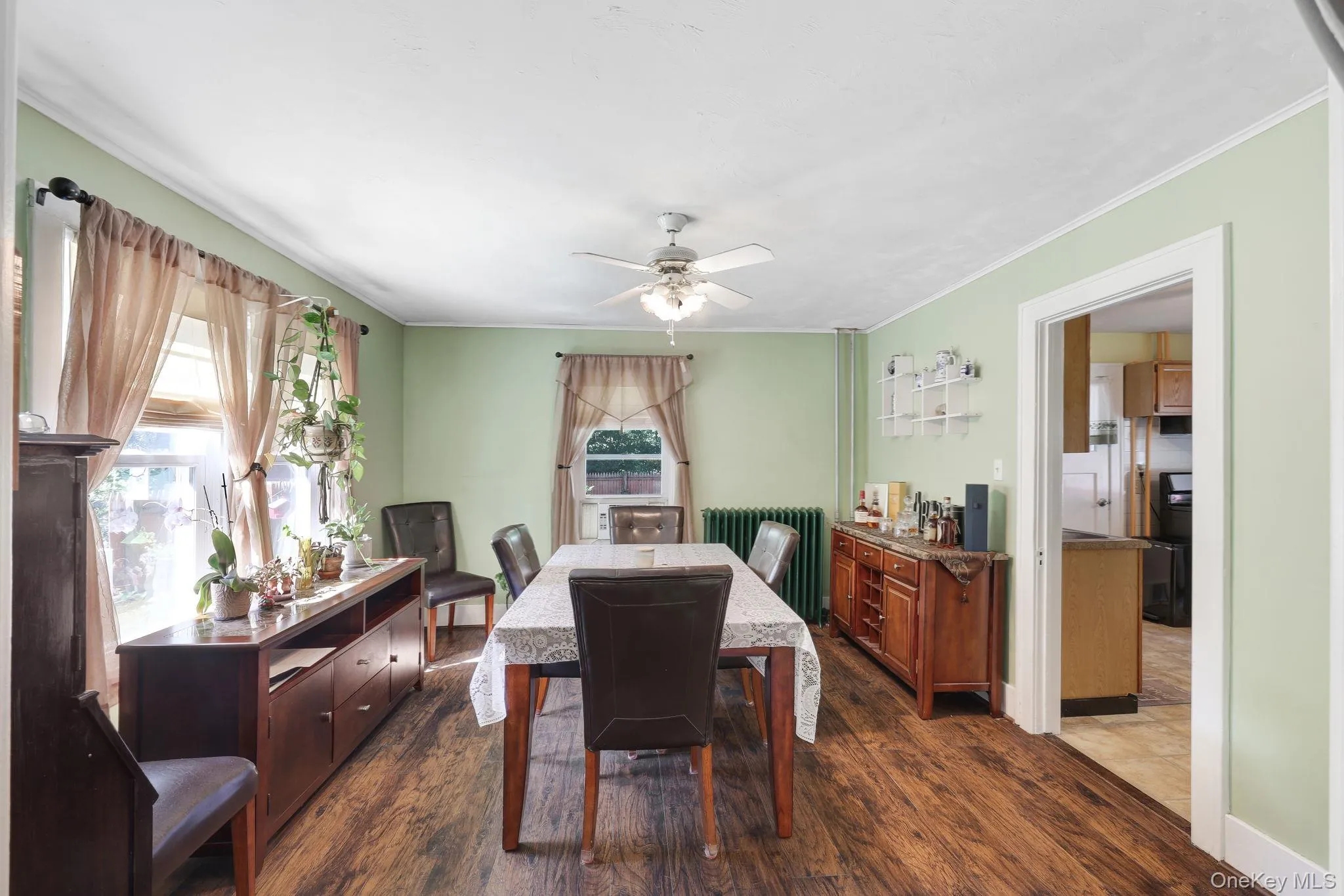 9 Garden Street, Hyde Park, NY, 3 Bedrooms Bedrooms, 6 Rooms Rooms,1 BathroomBathrooms,Residential,For Rent,Garden,0,1035129 9 Garden Street, Hyde Park, NY, 3 Bedrooms Bedrooms, 6 Rooms Rooms,1 BathroomBathrooms,Residential,For Rent,Garden,0,1035129