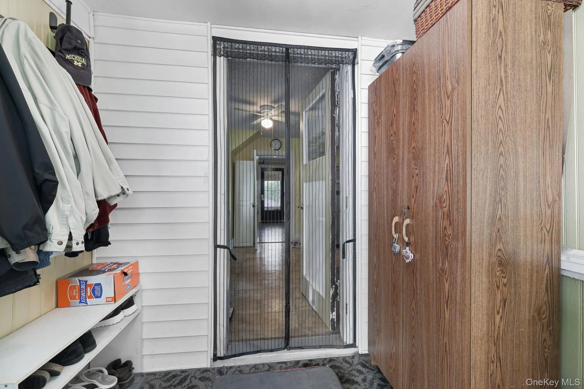 9 Garden Street, Hyde Park, NY, 3 Bedrooms Bedrooms, 6 Rooms Rooms,1 BathroomBathrooms,Residential,For Rent,Garden,0,1035129 9 Garden Street, Hyde Park, NY, 3 Bedrooms Bedrooms, 6 Rooms Rooms,1 BathroomBathrooms,Residential,For Rent,Garden,0,1035129