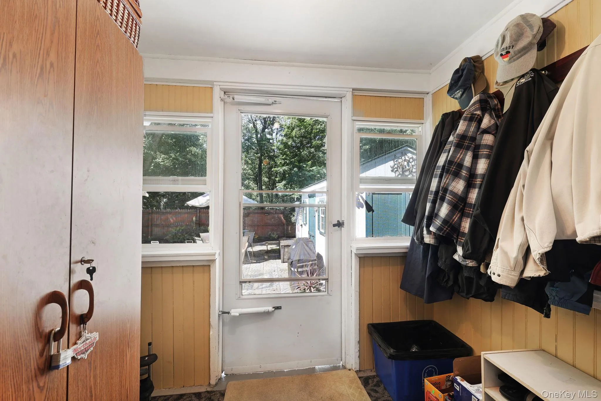 9 Garden Street, Hyde Park, NY, 3 Bedrooms Bedrooms, 6 Rooms Rooms,1 BathroomBathrooms,Residential,For Rent,Garden,0,1035129 9 Garden Street, Hyde Park, NY, 3 Bedrooms Bedrooms, 6 Rooms Rooms,1 BathroomBathrooms,Residential,For Rent,Garden,0,1035129