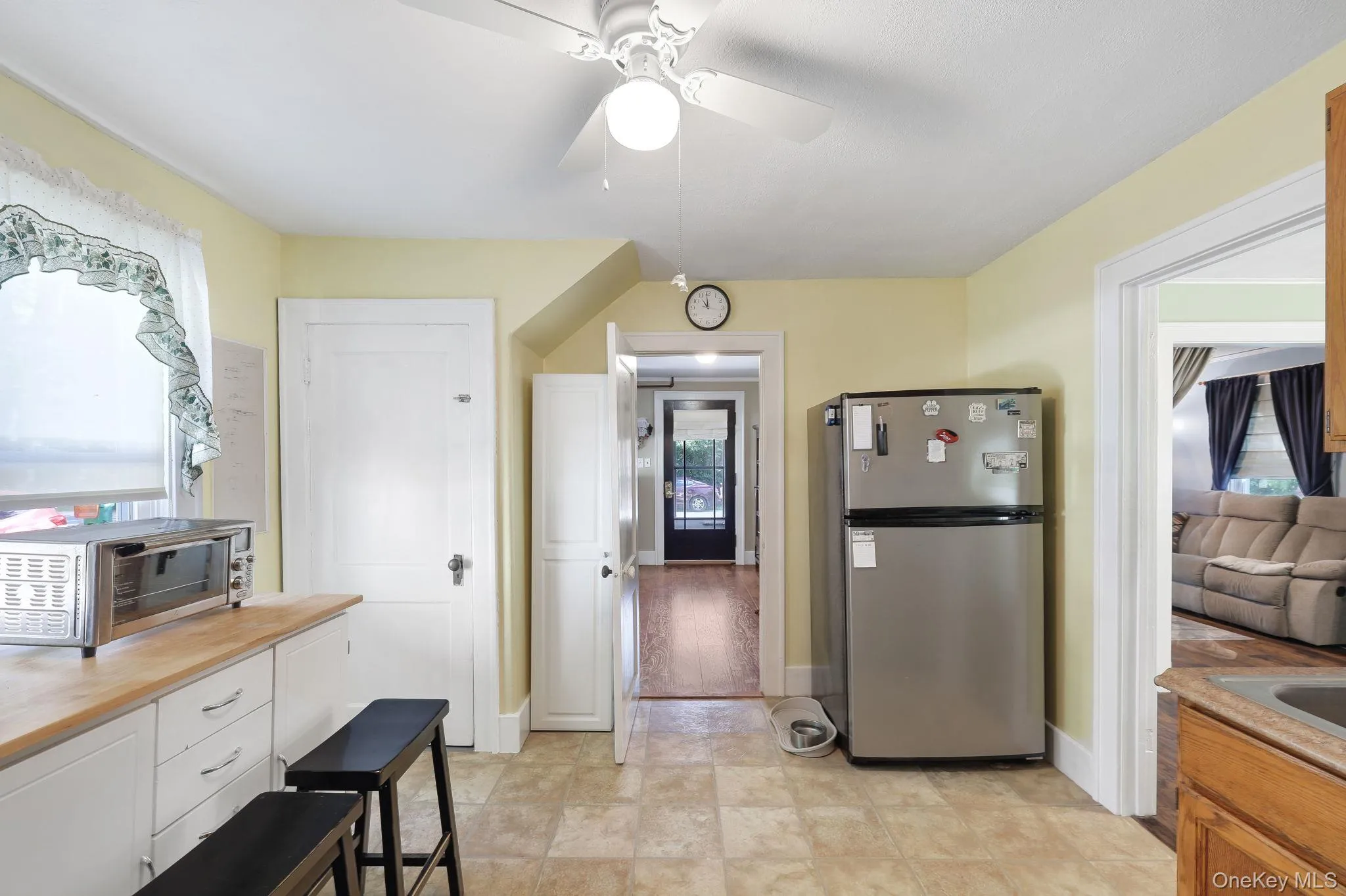 9 Garden Street, Hyde Park, NY, 3 Bedrooms Bedrooms, 6 Rooms Rooms,1 BathroomBathrooms,Residential,For Rent,Garden,0,1035129 9 Garden Street, Hyde Park, NY, 3 Bedrooms Bedrooms, 6 Rooms Rooms,1 BathroomBathrooms,Residential,For Rent,Garden,0,1035129