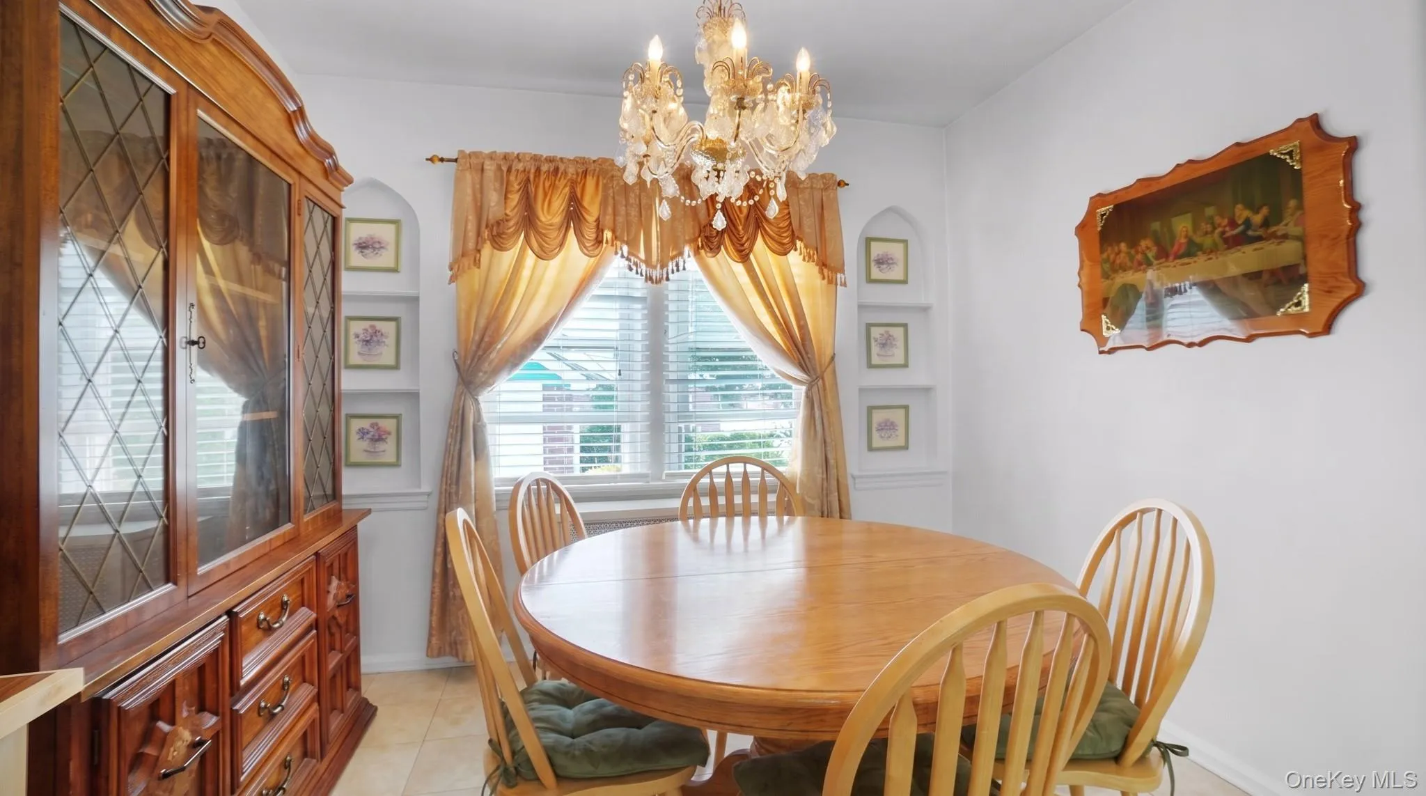 83-50 257th Street, New York, NY, 4 Bedrooms Bedrooms, 6 Rooms Rooms,1 BathroomBathrooms,Residential,For Rent,257th,0,1035135 83-50 257th Street, New York, NY, 4 Bedrooms Bedrooms, 6 Rooms Rooms,1 BathroomBathrooms,Residential,For Rent,257th,0,1035135
