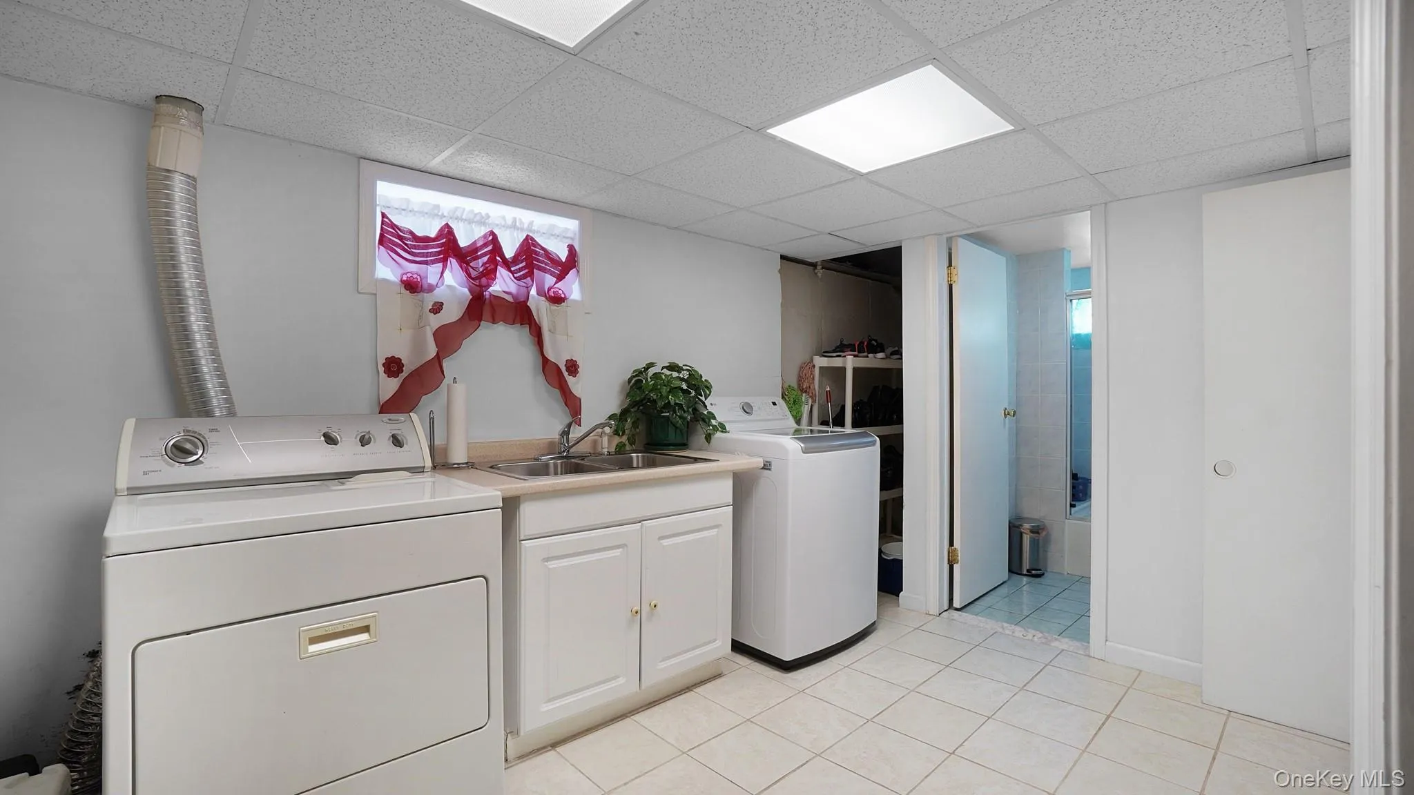 83-50 257th Street, New York, NY, 4 Bedrooms Bedrooms, 6 Rooms Rooms,1 BathroomBathrooms,Residential,For Rent,257th,0,1035135 83-50 257th Street, New York, NY, 4 Bedrooms Bedrooms, 6 Rooms Rooms,1 BathroomBathrooms,Residential,For Rent,257th,0,1035135