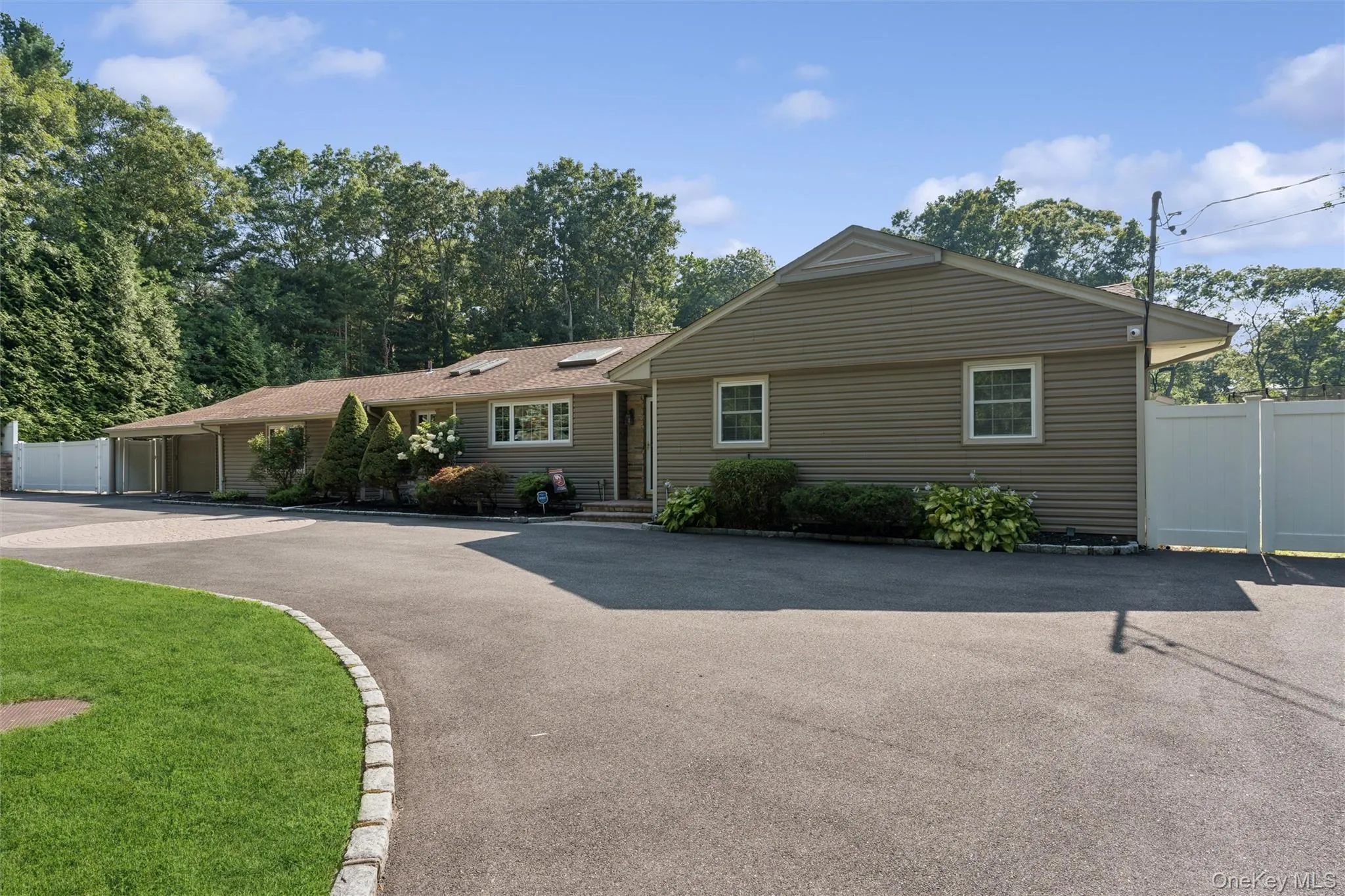 3 Beltane Drive, Huntington, NY, 4 Bedrooms Bedrooms, 8 Rooms Rooms,3 BathroomsBathrooms,Residential,For Rent,Beltane,0,1035138 3 Beltane Drive, Huntington, NY, 4 Bedrooms Bedrooms, 8 Rooms Rooms,3 BathroomsBathrooms,Residential,For Rent,Beltane,0,1035138