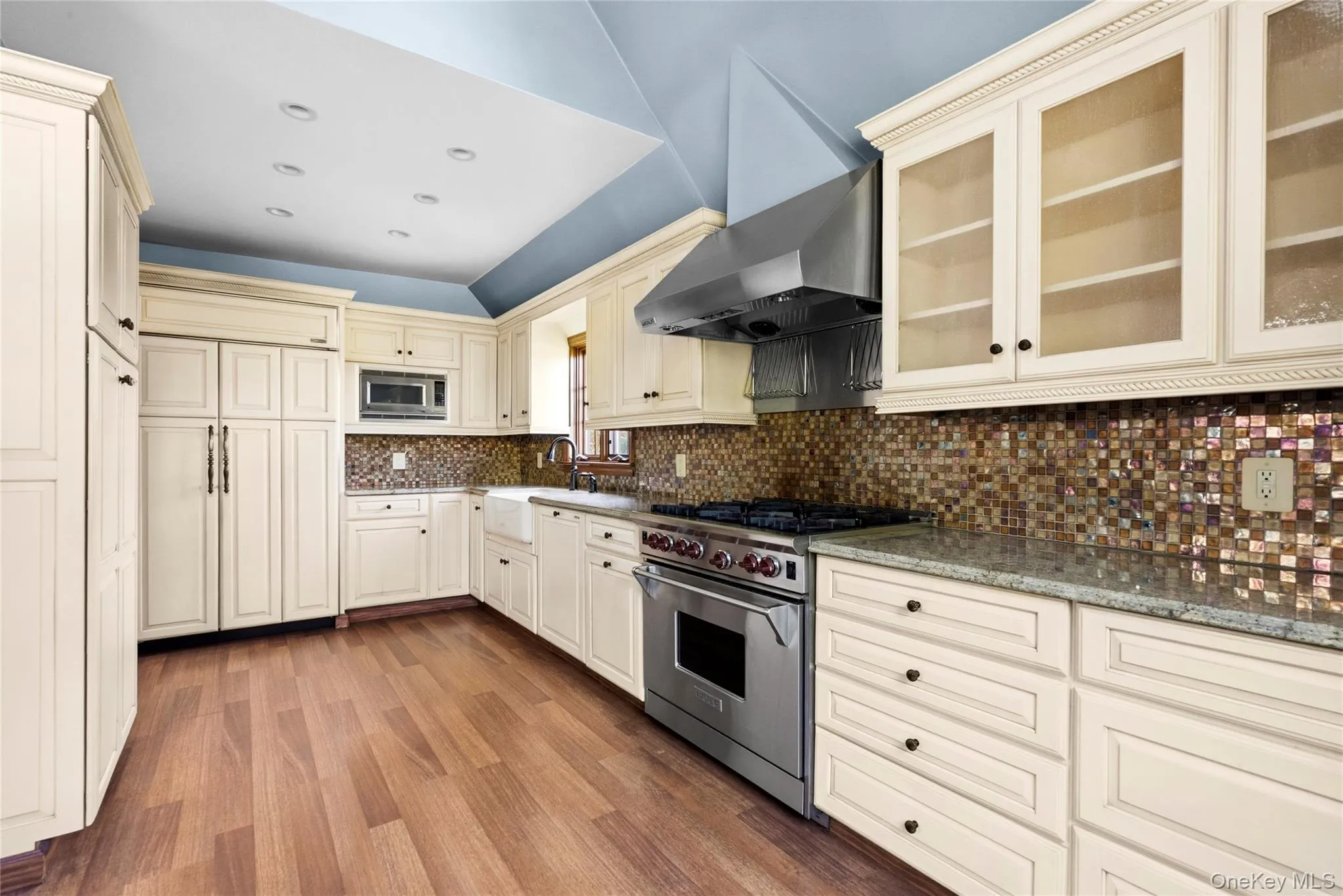 21420 26th Avenue, New York, NY, 4 Bedrooms Bedrooms, 8 Rooms Rooms,2 BathroomsBathrooms,Residential,For Rent,26th,0,1035139 21420 26th Avenue, New York, NY, 4 Bedrooms Bedrooms, 8 Rooms Rooms,2 BathroomsBathrooms,Residential,For Rent,26th,0,1035139