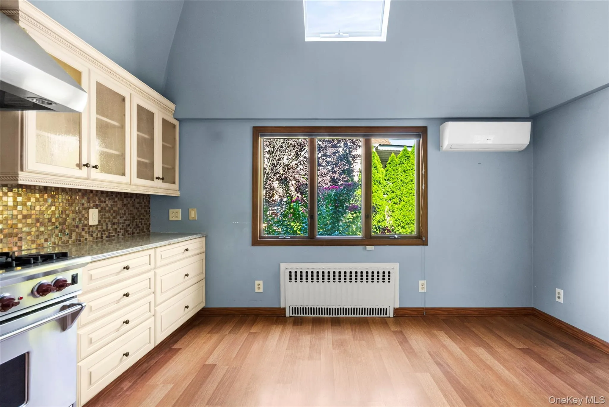 21420 26th Avenue, New York, NY, 4 Bedrooms Bedrooms, 8 Rooms Rooms,2 BathroomsBathrooms,Residential,For Rent,26th,0,1035139 21420 26th Avenue, New York, NY, 4 Bedrooms Bedrooms, 8 Rooms Rooms,2 BathroomsBathrooms,Residential,For Rent,26th,0,1035139