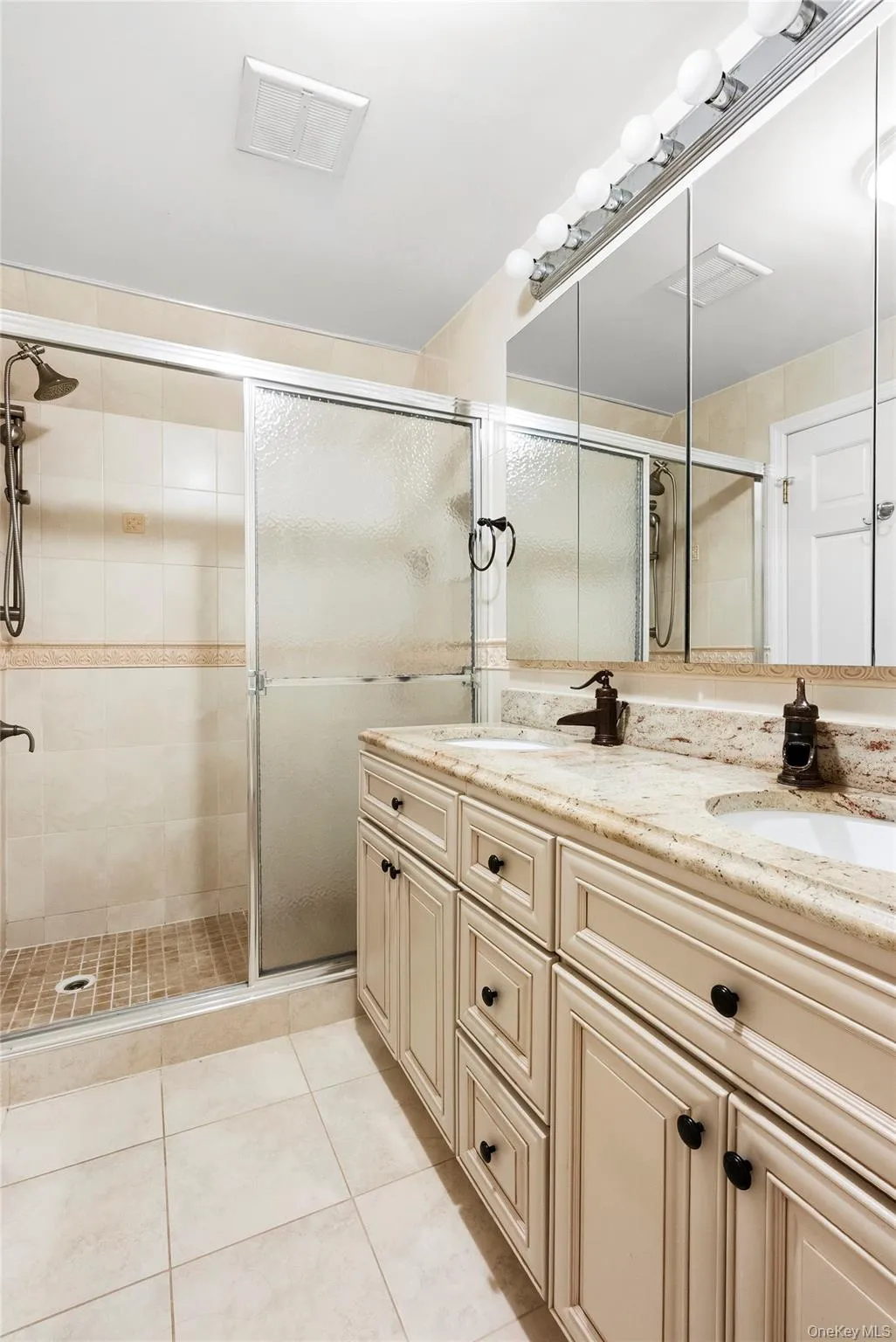 21420 26th Avenue, New York, NY, 4 Bedrooms Bedrooms, 8 Rooms Rooms,2 BathroomsBathrooms,Residential,For Rent,26th,0,1035139 21420 26th Avenue, New York, NY, 4 Bedrooms Bedrooms, 8 Rooms Rooms,2 BathroomsBathrooms,Residential,For Rent,26th,0,1035139