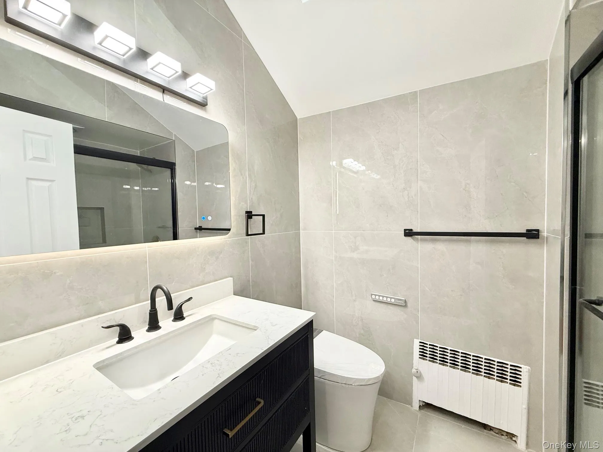 20 Baylis Place, Oyster Bay, NY, 3 Bedrooms Bedrooms, 6 Rooms Rooms,3 BathroomsBathrooms,Residential Lease,For Rent,Baylis,0,1035141 20 Baylis Place, Oyster Bay, NY, 3 Bedrooms Bedrooms, 6 Rooms Rooms,3 BathroomsBathrooms,Residential Lease,For Rent,Baylis,0,1035141