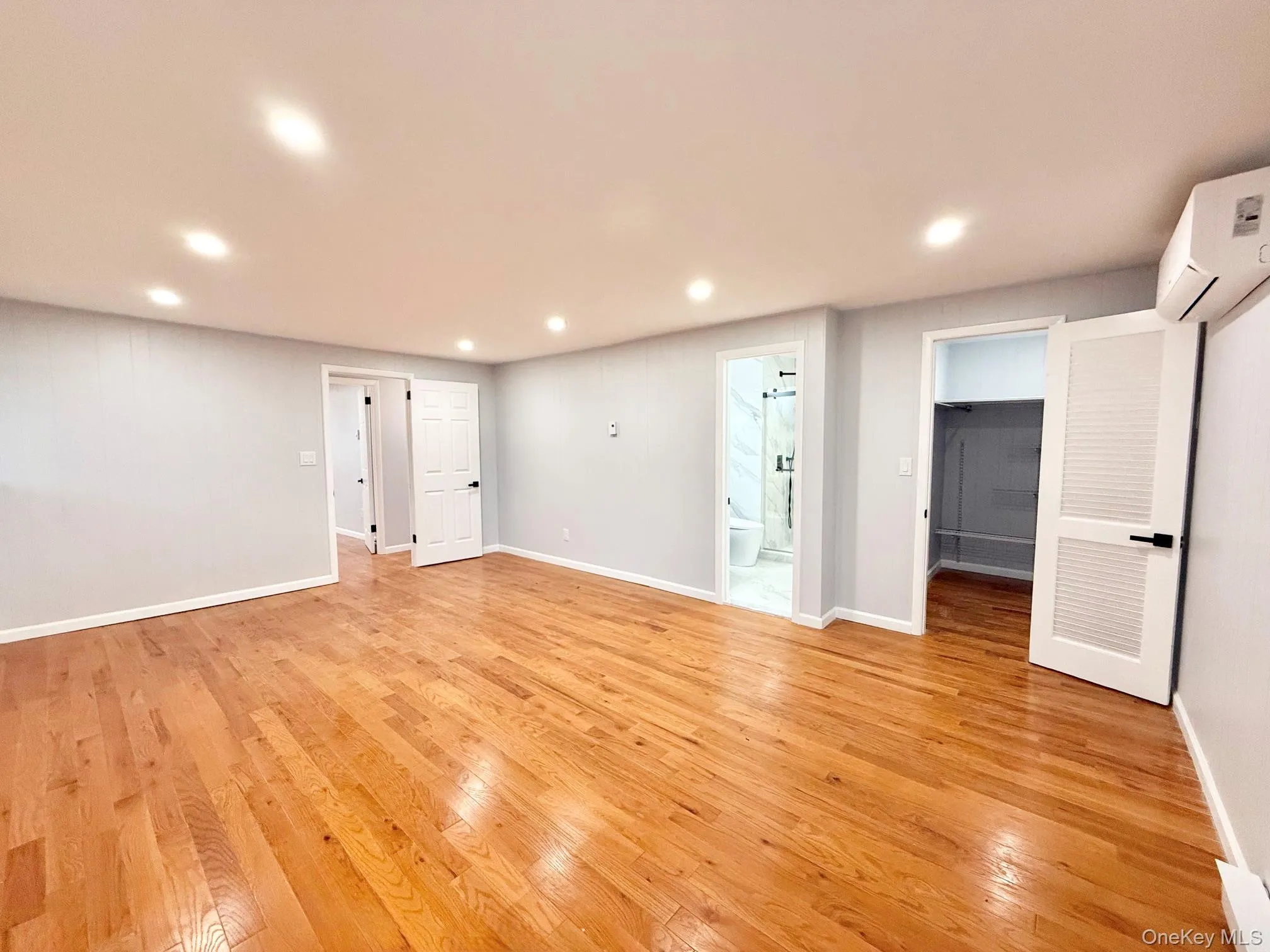 20 Baylis Place, Oyster Bay, NY, 3 Bedrooms Bedrooms, 6 Rooms Rooms,3 BathroomsBathrooms,Residential Lease,For Rent,Baylis,0,1035141 20 Baylis Place, Oyster Bay, NY, 3 Bedrooms Bedrooms, 6 Rooms Rooms,3 BathroomsBathrooms,Residential Lease,For Rent,Baylis,0,1035141