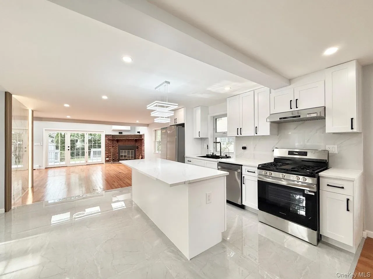 20 Baylis Place, Oyster Bay, NY, 3 Bedrooms Bedrooms, 6 Rooms Rooms,3 BathroomsBathrooms,Residential Lease,For Rent,Baylis,0,1035141 20 Baylis Place, Oyster Bay, NY, 3 Bedrooms Bedrooms, 6 Rooms Rooms,3 BathroomsBathrooms,Residential Lease,For Rent,Baylis,0,1035141