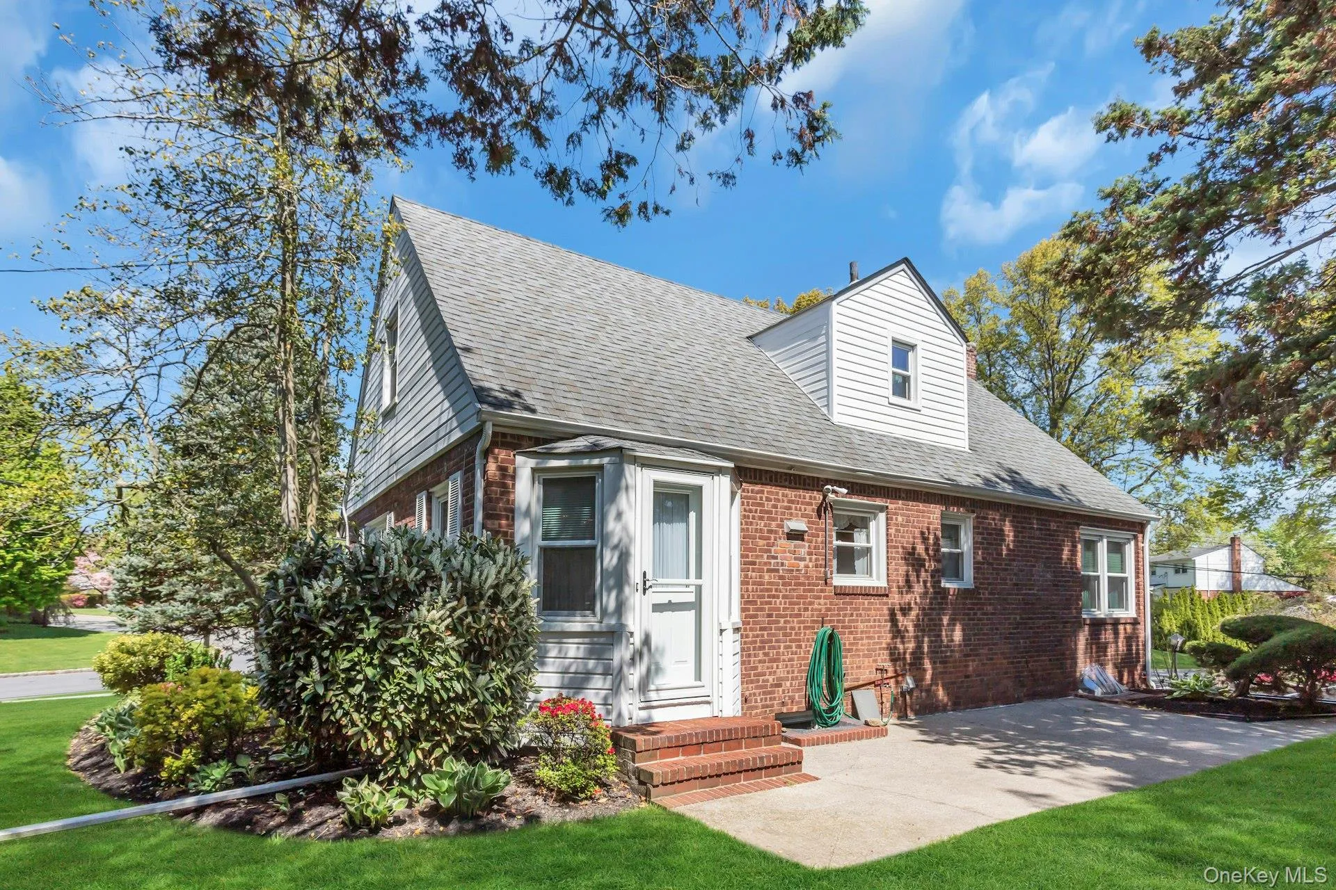 304 Old Courthouse Road, North Hempstead, NY, 4 Bedrooms Bedrooms, 7 Rooms Rooms,2 BathroomsBathrooms,Residential,For Rent,Old Courthouse,0,1035142 304 Old Courthouse Road, North Hempstead, NY, 4 Bedrooms Bedrooms, 7 Rooms Rooms,2 BathroomsBathrooms,Residential,For Rent,Old Courthouse,0,1035142