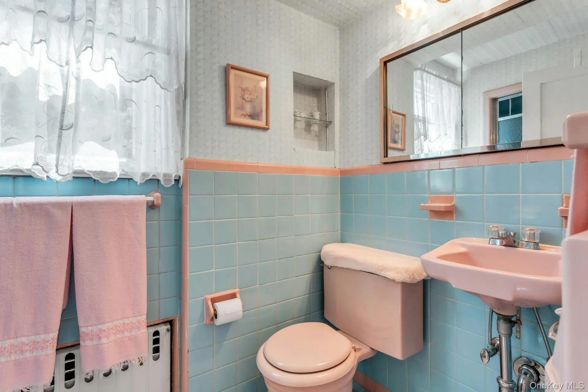 304 Old Courthouse Road, North Hempstead, NY, 4 Bedrooms Bedrooms, 7 Rooms Rooms,2 BathroomsBathrooms,Residential,For Rent,Old Courthouse,0,1035142 304 Old Courthouse Road, North Hempstead, NY, 4 Bedrooms Bedrooms, 7 Rooms Rooms,2 BathroomsBathrooms,Residential,For Rent,Old Courthouse,0,1035142
