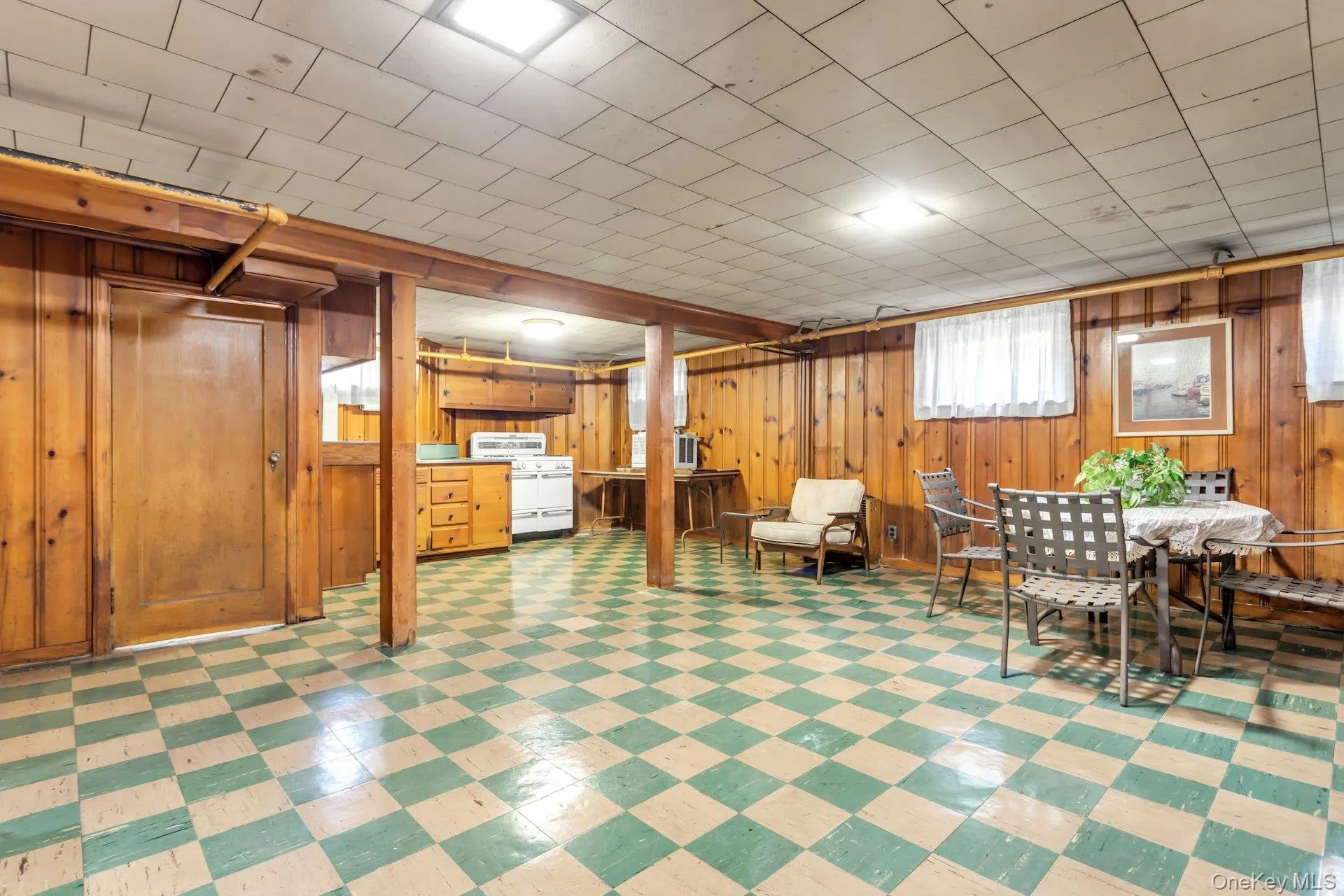 304 Old Courthouse Road, North Hempstead, NY, 4 Bedrooms Bedrooms, 7 Rooms Rooms,2 BathroomsBathrooms,Residential,For Rent,Old Courthouse,0,1035142 304 Old Courthouse Road, North Hempstead, NY, 4 Bedrooms Bedrooms, 7 Rooms Rooms,2 BathroomsBathrooms,Residential,For Rent,Old Courthouse,0,1035142