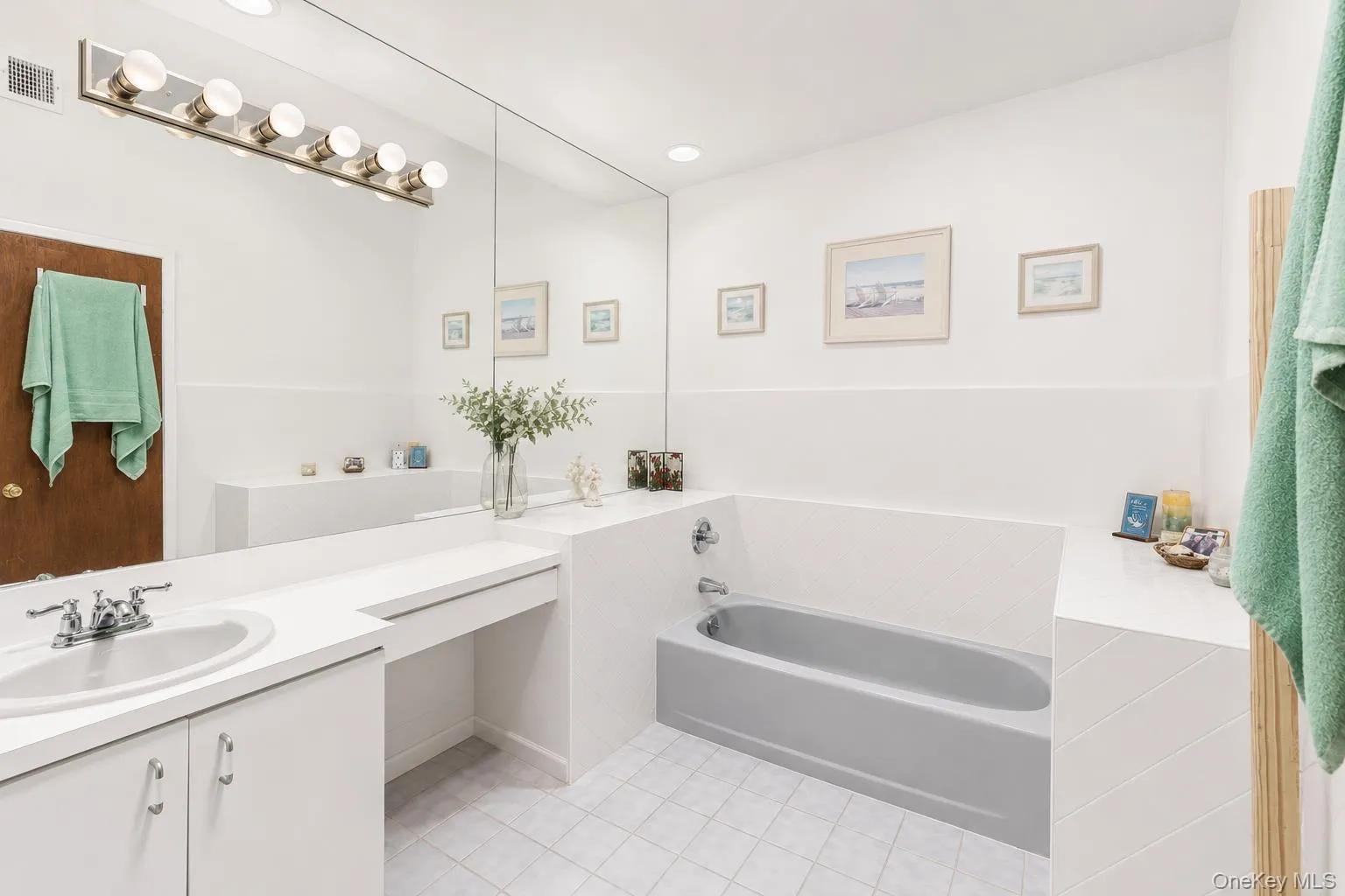5 Leon Court, Brookhaven, NY, 4 Bedrooms Bedrooms, 8 Rooms Rooms,2 BathroomsBathrooms,Residential,For Rent,Leon,0,1035144 5 Leon Court, Brookhaven, NY, 4 Bedrooms Bedrooms, 8 Rooms Rooms,2 BathroomsBathrooms,Residential,For Rent,Leon,0,1035144