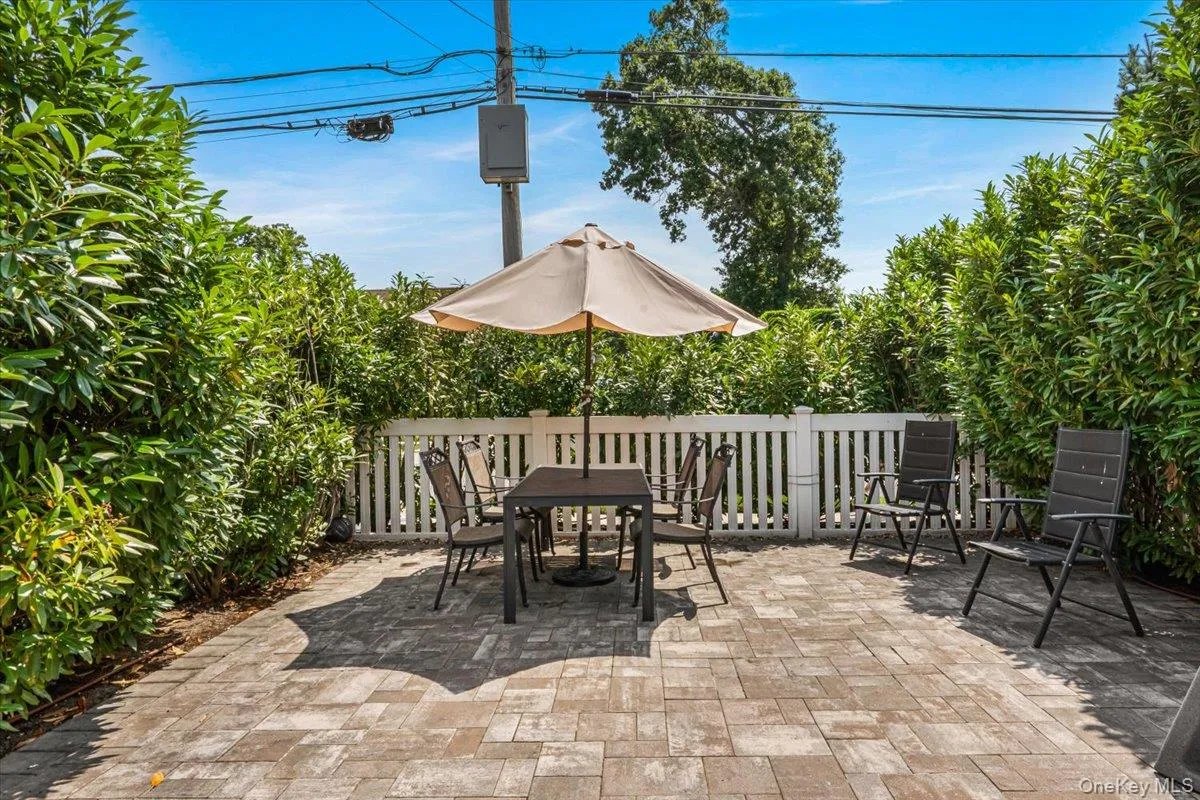 49 Brendan Avenue, Oyster Bay, NY, 5 Bedrooms Bedrooms, 8 Rooms Rooms,3 BathroomsBathrooms,Residential,For Rent,Brendan,0,1035146 49 Brendan Avenue, Oyster Bay, NY, 5 Bedrooms Bedrooms, 8 Rooms Rooms,3 BathroomsBathrooms,Residential,For Rent,Brendan,0,1035146