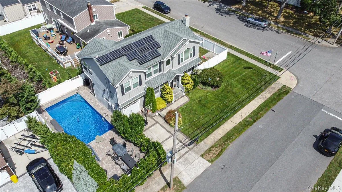 49 Brendan Avenue, Oyster Bay, NY, 5 Bedrooms Bedrooms, 8 Rooms Rooms,3 BathroomsBathrooms,Residential,For Rent,Brendan,0,1035146 49 Brendan Avenue, Oyster Bay, NY, 5 Bedrooms Bedrooms, 8 Rooms Rooms,3 BathroomsBathrooms,Residential,For Rent,Brendan,0,1035146