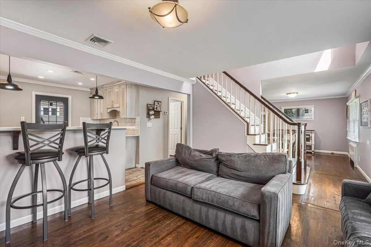 49 Brendan Avenue, Oyster Bay, NY, 5 Bedrooms Bedrooms, 8 Rooms Rooms,3 BathroomsBathrooms,Residential,For Rent,Brendan,0,1035146 49 Brendan Avenue, Oyster Bay, NY, 5 Bedrooms Bedrooms, 8 Rooms Rooms,3 BathroomsBathrooms,Residential,For Rent,Brendan,0,1035146