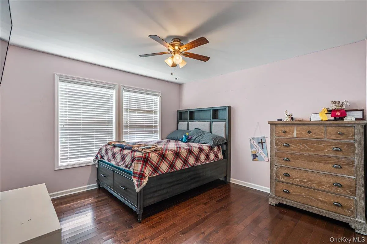 49 Brendan Avenue, Oyster Bay, NY, 5 Bedrooms Bedrooms, 8 Rooms Rooms,3 BathroomsBathrooms,Residential,For Rent,Brendan,0,1035146 49 Brendan Avenue, Oyster Bay, NY, 5 Bedrooms Bedrooms, 8 Rooms Rooms,3 BathroomsBathrooms,Residential,For Rent,Brendan,0,1035146