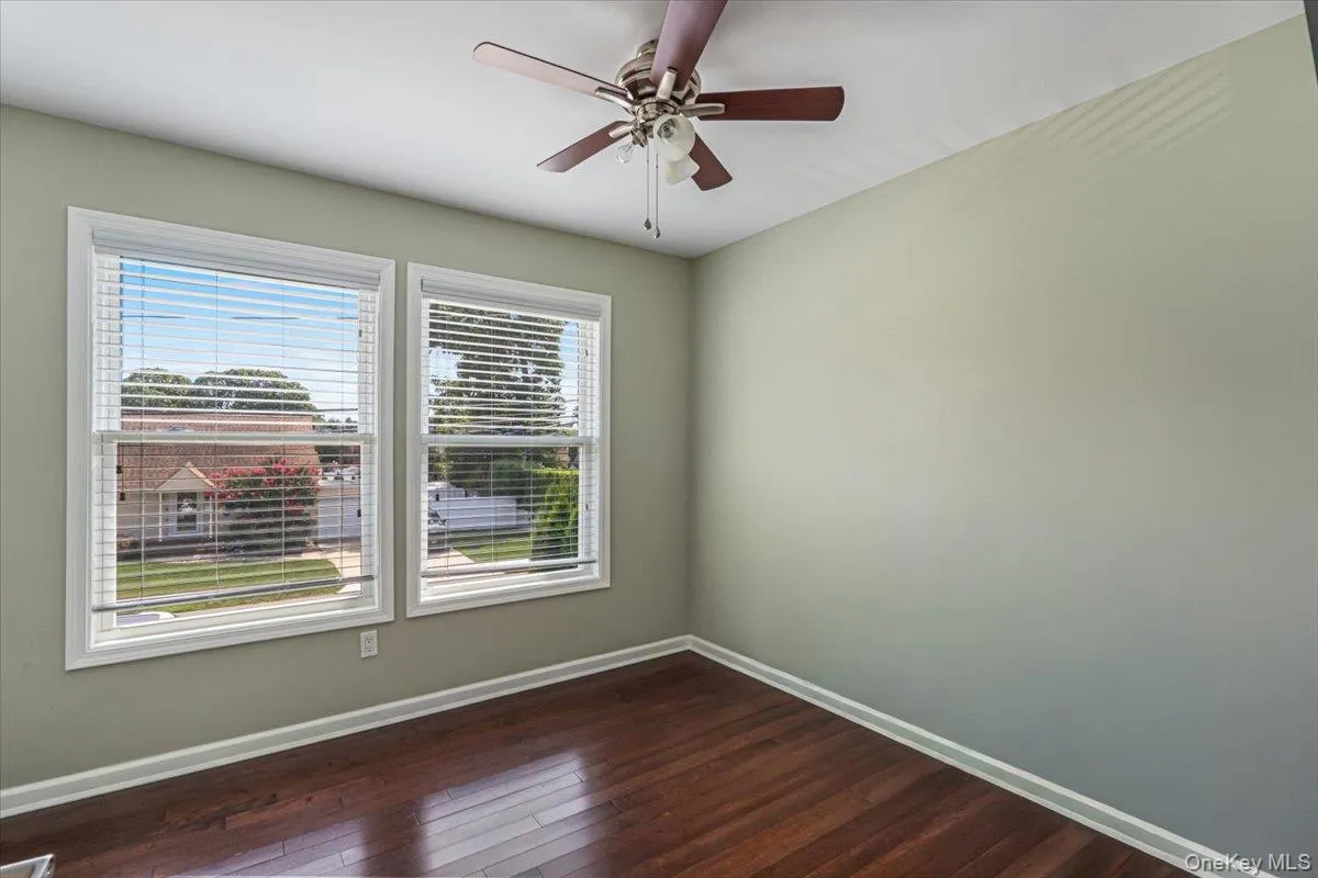 49 Brendan Avenue, Oyster Bay, NY, 5 Bedrooms Bedrooms, 8 Rooms Rooms,3 BathroomsBathrooms,Residential,For Rent,Brendan,0,1035146 49 Brendan Avenue, Oyster Bay, NY, 5 Bedrooms Bedrooms, 8 Rooms Rooms,3 BathroomsBathrooms,Residential,For Rent,Brendan,0,1035146