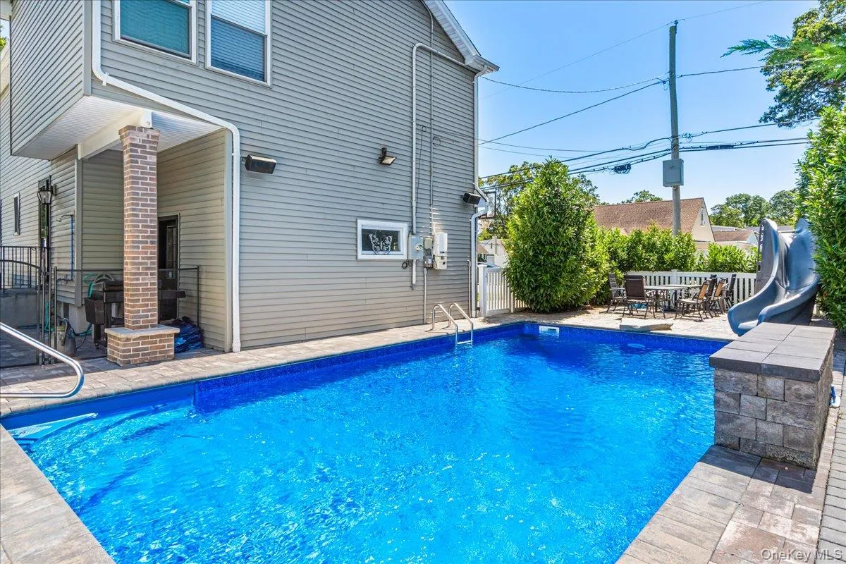49 Brendan Avenue, Oyster Bay, NY, 5 Bedrooms Bedrooms, 8 Rooms Rooms,3 BathroomsBathrooms,Residential,For Rent,Brendan,0,1035146 49 Brendan Avenue, Oyster Bay, NY, 5 Bedrooms Bedrooms, 8 Rooms Rooms,3 BathroomsBathrooms,Residential,For Rent,Brendan,0,1035146