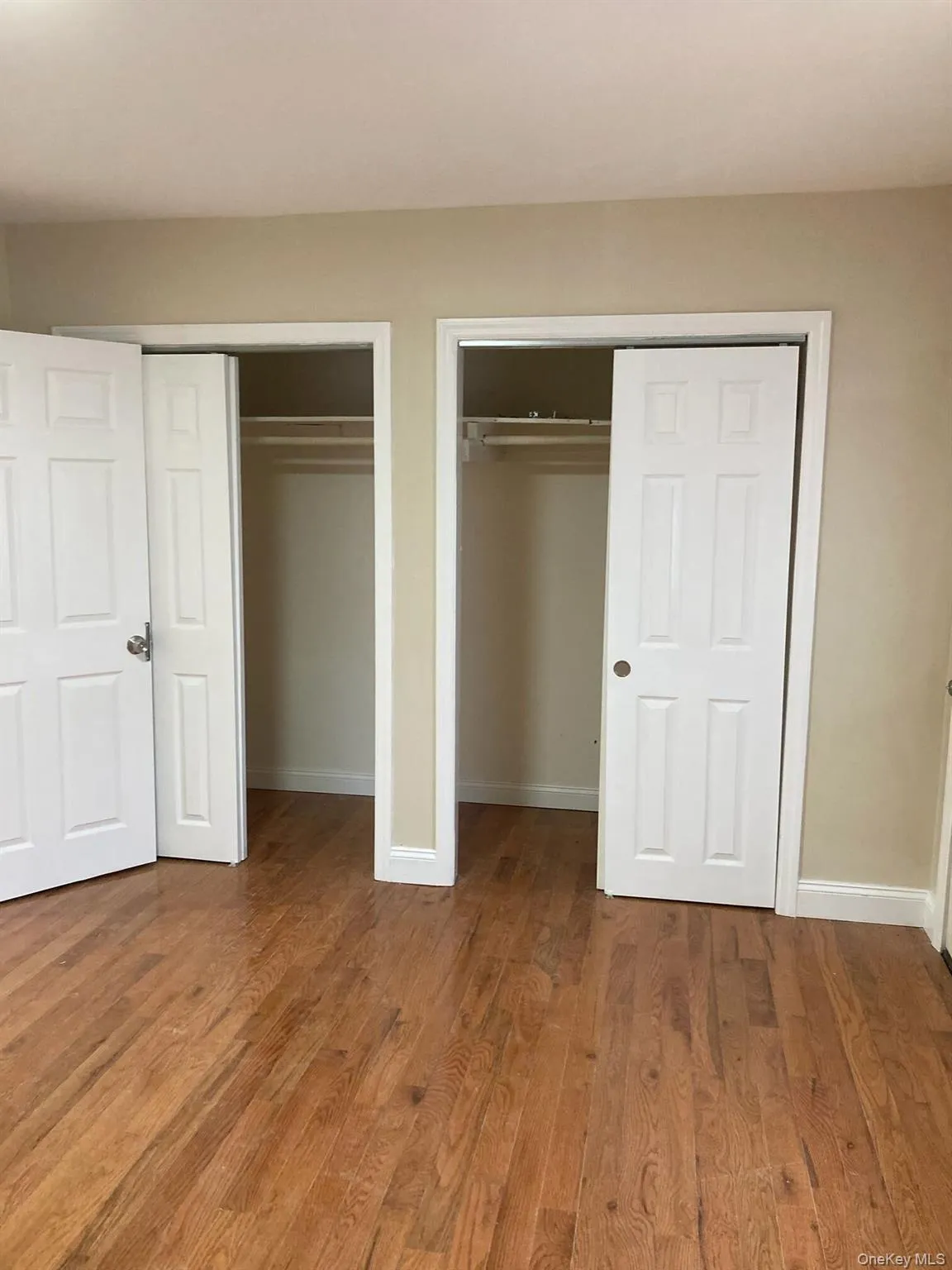 340 Bedford Avenue, Hempstead, NY, 6 Bedrooms Bedrooms, 14 Rooms Rooms,3 BathroomsBathrooms,Residential,For Rent,Bedford,0,1035150 340 Bedford Avenue, Hempstead, NY, 6 Bedrooms Bedrooms, 14 Rooms Rooms,3 BathroomsBathrooms,Residential,For Rent,Bedford,0,1035150