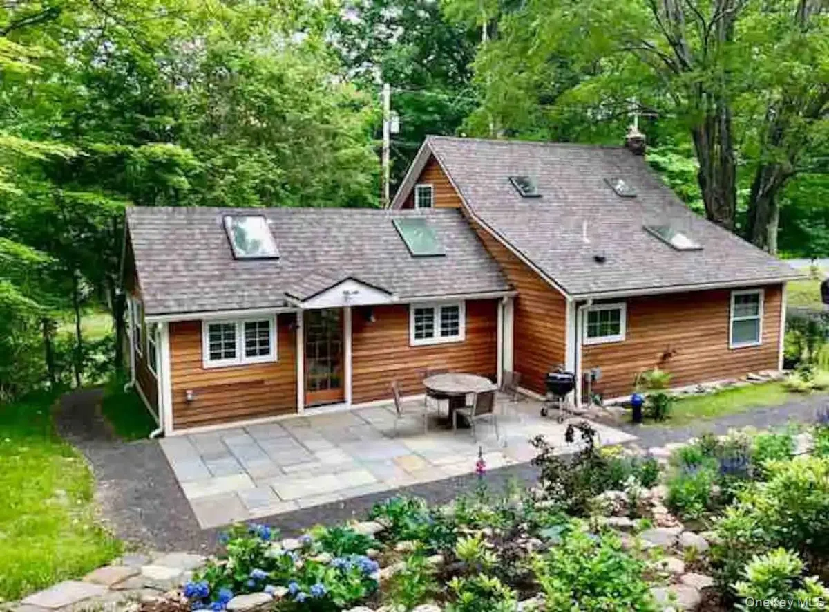 61 Victors Lane, Saugerties, NY, 3 Bedrooms Bedrooms, 6 Rooms Rooms,2 BathroomsBathrooms,Residential Lease,For Rent,Victors,0,1035155 61 Victors Lane, Saugerties, NY, 3 Bedrooms Bedrooms, 6 Rooms Rooms,2 BathroomsBathrooms,Residential Lease,For Rent,Victors,0,1035155