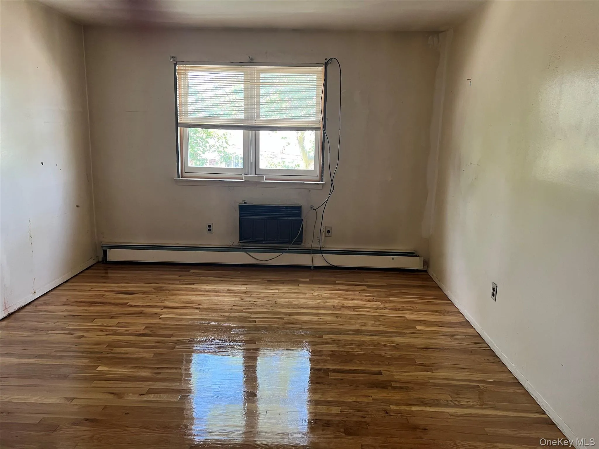 18604 140th Avenue, New York, NY, 3 Bedrooms Bedrooms, 6 Rooms Rooms,1 BathroomBathrooms,Residential,For Rent,140th,0,1035161 18604 140th Avenue, New York, NY, 3 Bedrooms Bedrooms, 6 Rooms Rooms,1 BathroomBathrooms,Residential,For Rent,140th,0,1035161